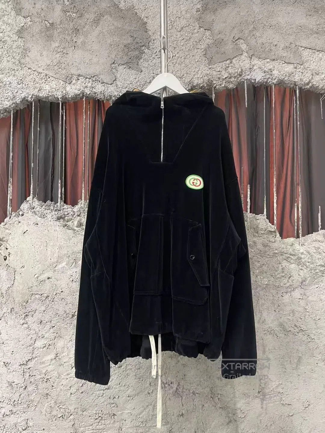 Gucci Gucci Red Green Double C Velvet Half. Size US M / EU 48-50 / 2 - 1 Thumbnail