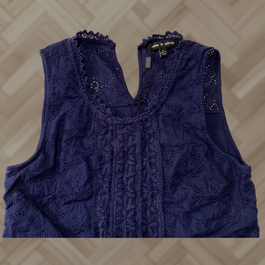 Vintage Cable & Gauge Sleeveless Top Womens Size M Blue Lace Jersey Polyester Shirt Tank Regular Short Sleeveless Summer Basic Fashion Blouse Mens? Size M / US 6-8 / IT 42-44 - 1 Thumbnail