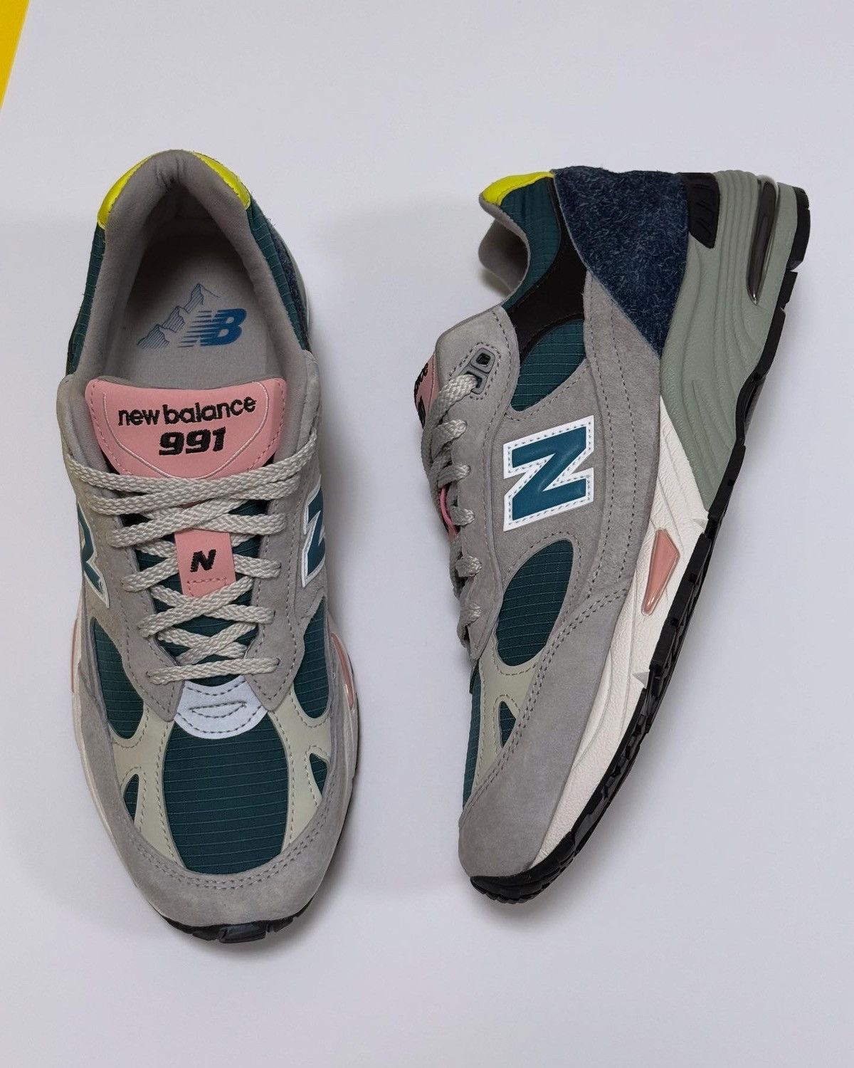 New Balance NEW BALANCE 991 MADE IN ENGLAND 'PACIFIC MAJOLICA BLUE’ Size US 8.5 / EU 41-42 - 11 Thumbnail