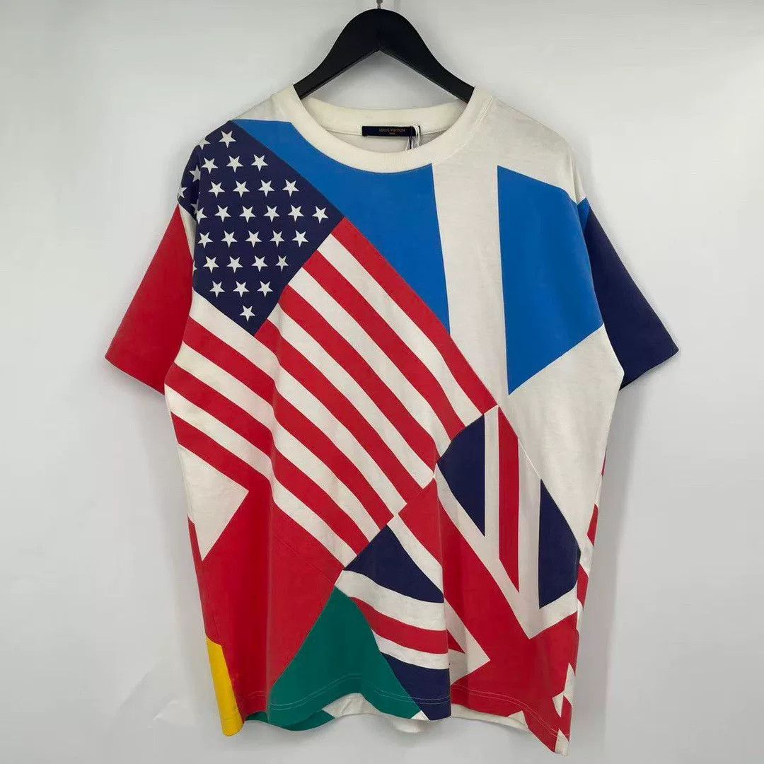 Louis Vuitton Louis Vuitton T-Shirt M Men Size US M / EU 48-50 / 2 - 1 Thumbnail