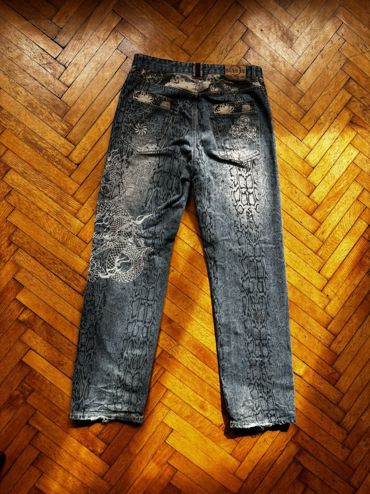 Japanese Brand × Vintage Karakuri Tamashi rare vintage embroidered pants Size US 36 / EU 52 - 2 Thumbnail