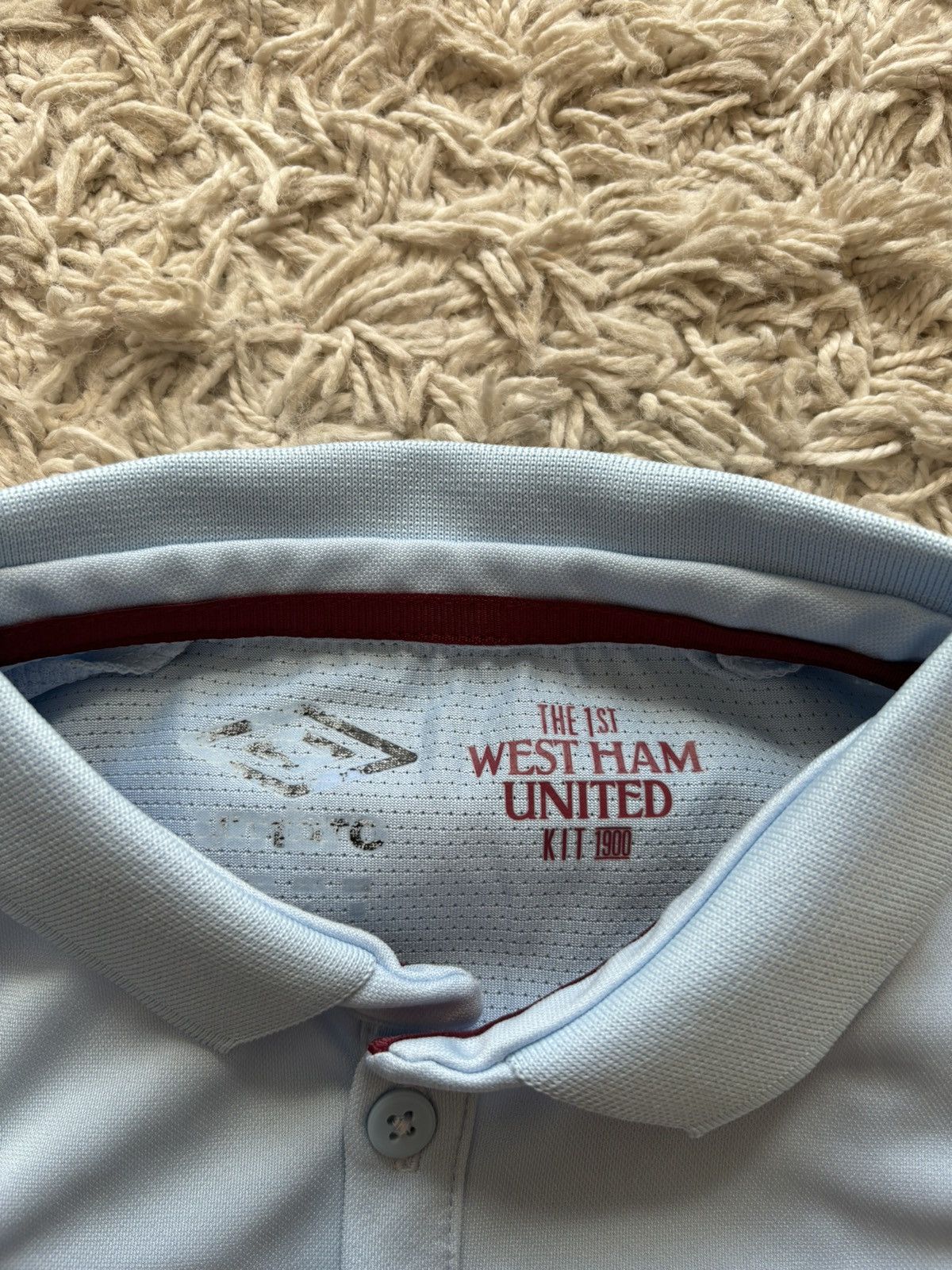 Umbro × Vintage Vintage Streetwear Soccer Jersey West Ham Unites Special Kit Size US M / EU 48-50 / 2 - 4 Thumbnail