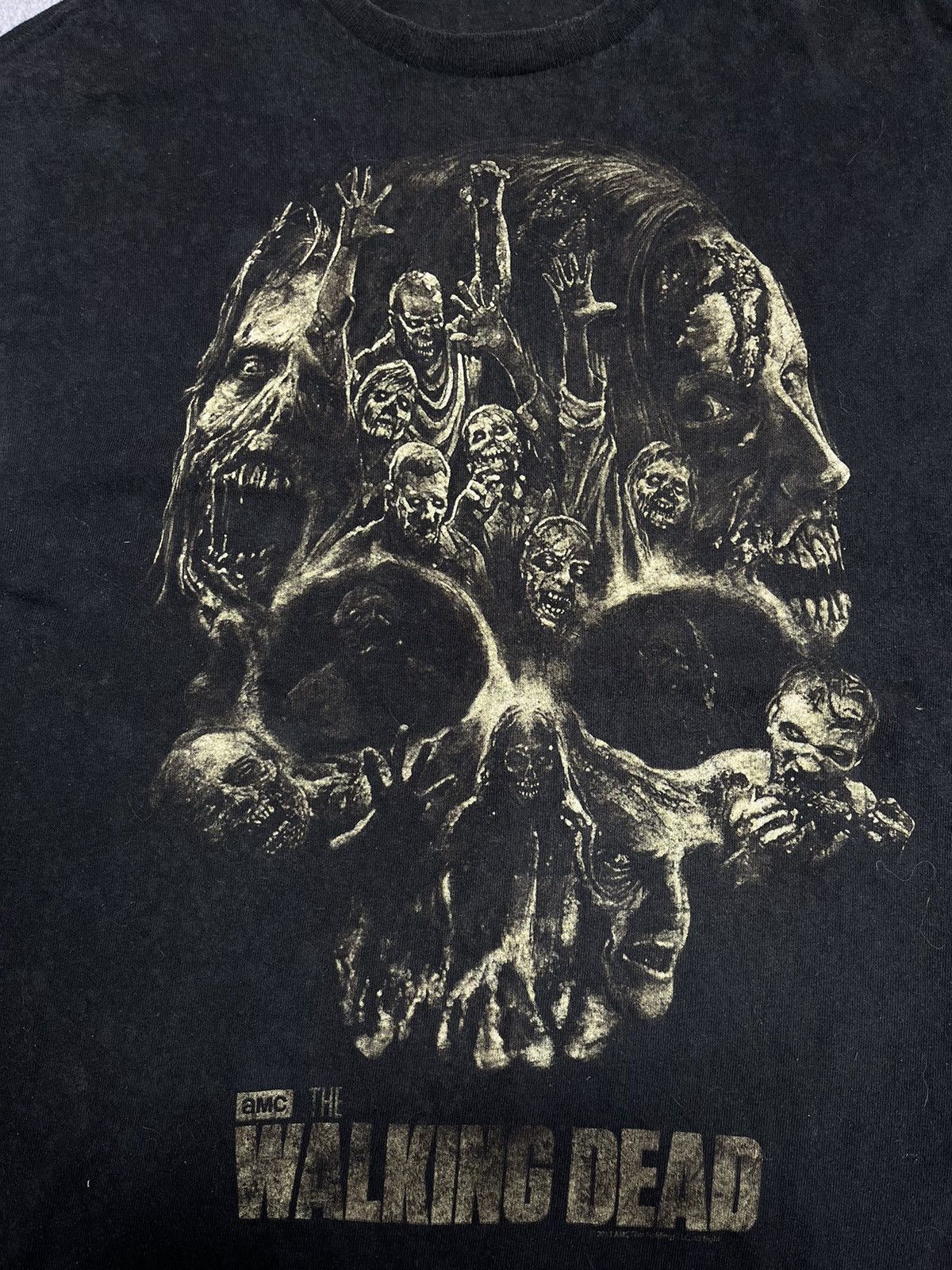 Other VintageY2KTheWalkingDead faded tee Big Logo streetwear L Size US L / EU 52-54 / 3 - 4 Thumbnail