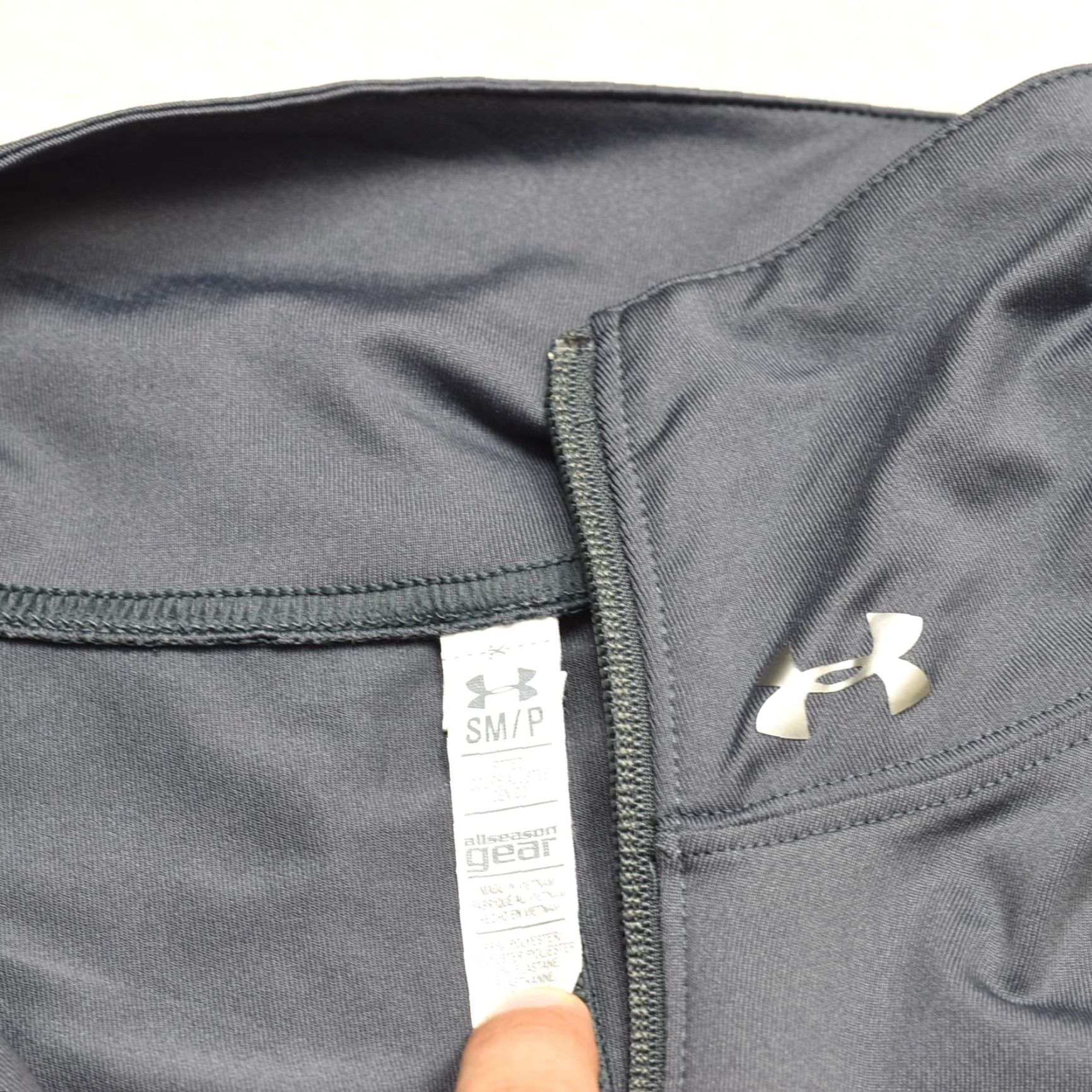 Under Armour Under Armour Women Full Zip Jacket Solid Polyester Gray Size S Fitted All Season Jacket Womens Gray Solid Full Zip Polyester S Size S / US 4 / IT 40 - 7 Thumbnail
