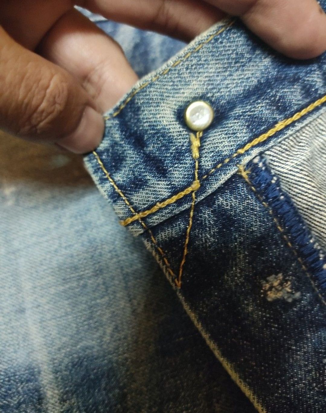 Levi's Vintage Clothing Vintage Levis 702 distressed buckle back Jeans Size US 32 / EU 48 - 7 Thumbnail