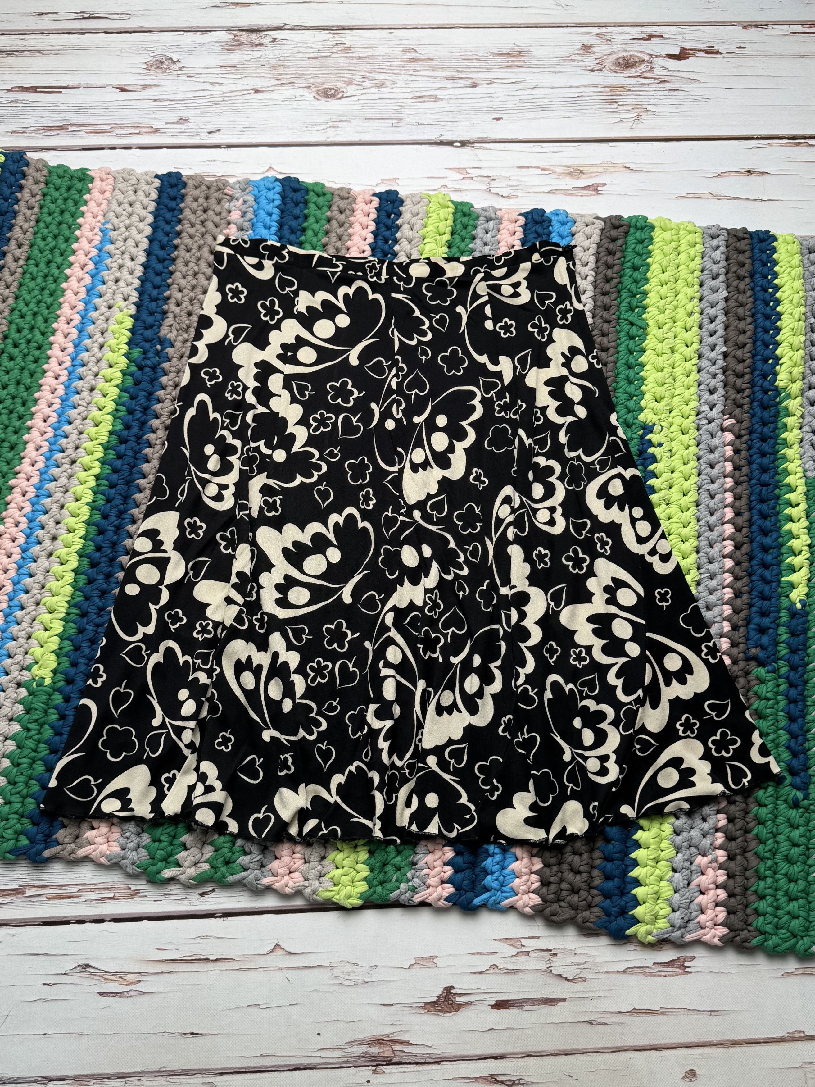 Moschino Moschino Cheap and Chic Vintage Flare Skirt (D10) Size 32" / US 10 / IT 46 - 1 Thumbnail