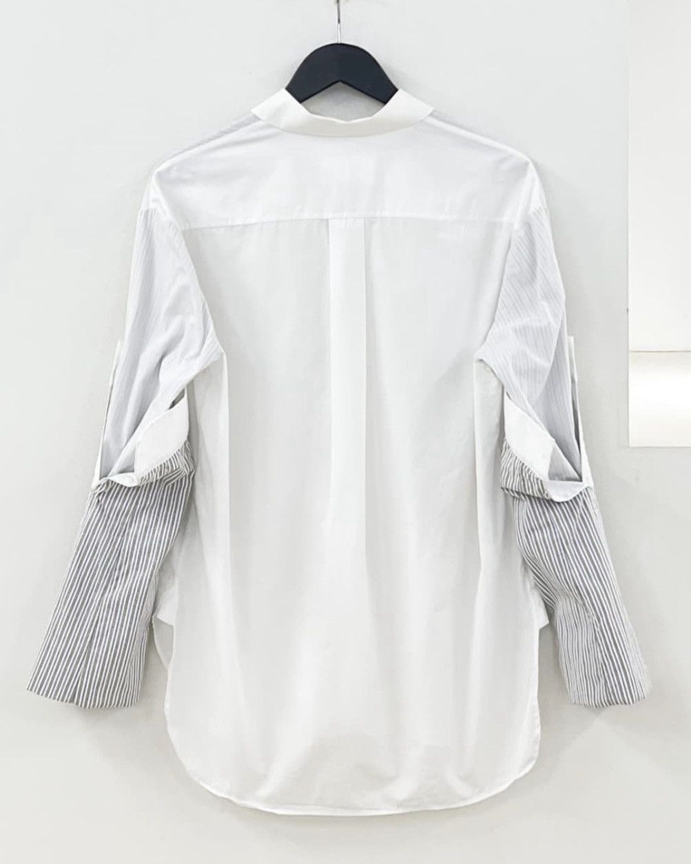 Maison Margiela Maison Margiela Layered Sleeve Button Shirts Size XS / US 0-2 / IT 36-38 - 2 Thumbnail