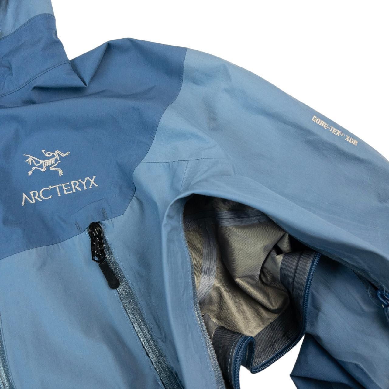 Arc'teryx Vintage Arcteryx Gortex XCR Zip Up Jacket Women's Size S Size S / US 4 / IT 40 - 7 Thumbnail