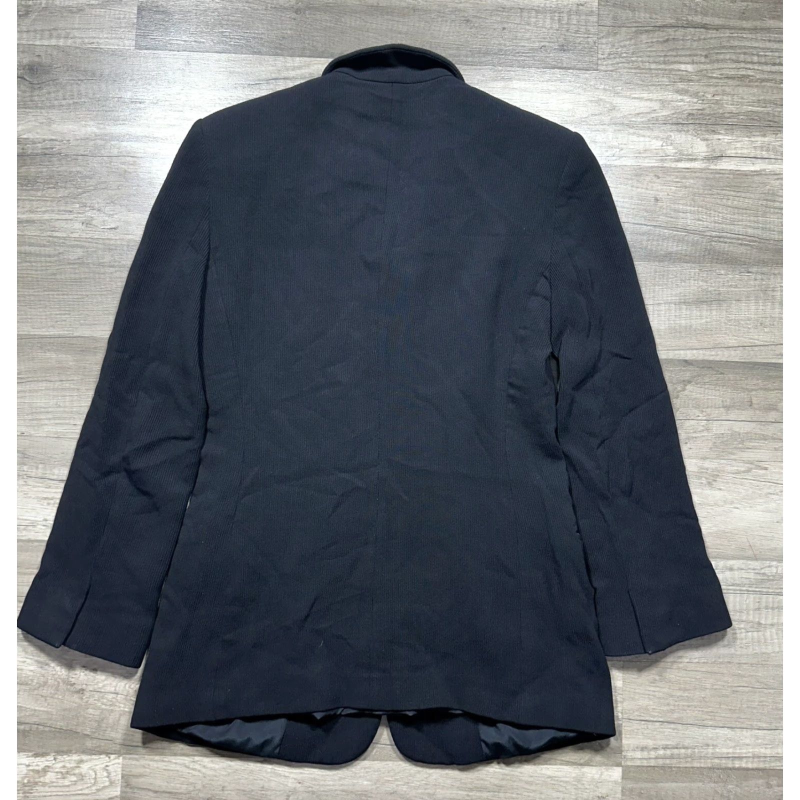 Armani Armani Collezioni Blazer Women Long Sleeve 2 Black V-Neck 3 Button Wool Blend Blazer Size XS / US 0-2 / IT 36-38 - 2 Thumbnail