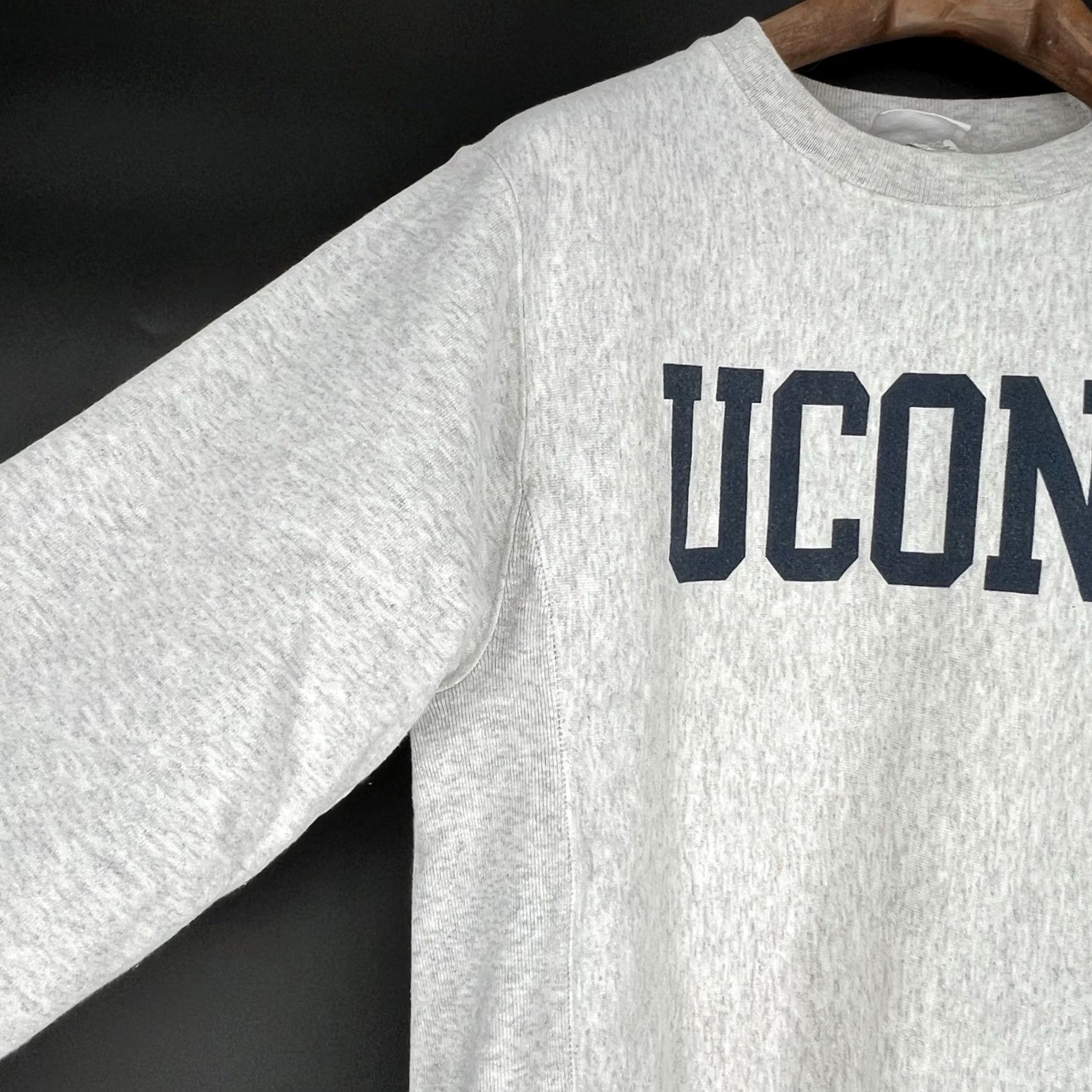 Champion VINTAGE UCONN Champion Sweatshirt Size Small Grey Reverse Weave Classic Pullover Sports University Size US S / EU 44-46 / 1 - 5 Thumbnail