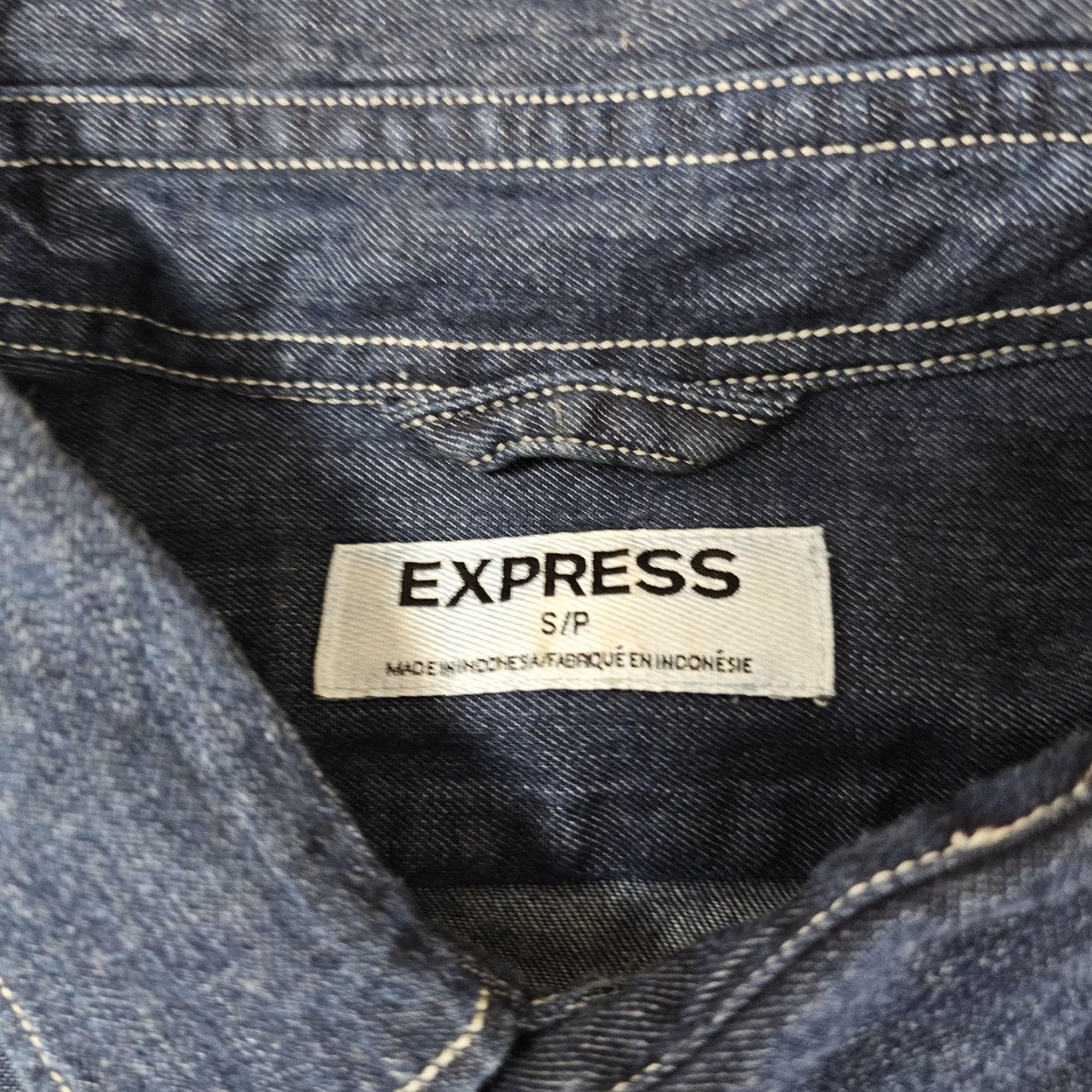 Express Express Denim Shirt Mens Small Blue Long Sleeve Button Front Pockets Casual Size US S / EU 44-46 / 1 - 3 Thumbnail