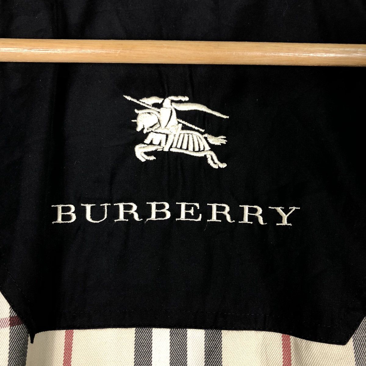Burberry 🔥Vintage Long Jacket Rich Black Nova Check Burberry London Size US M / EU 48-50 / 2 - 16 Thumbnail