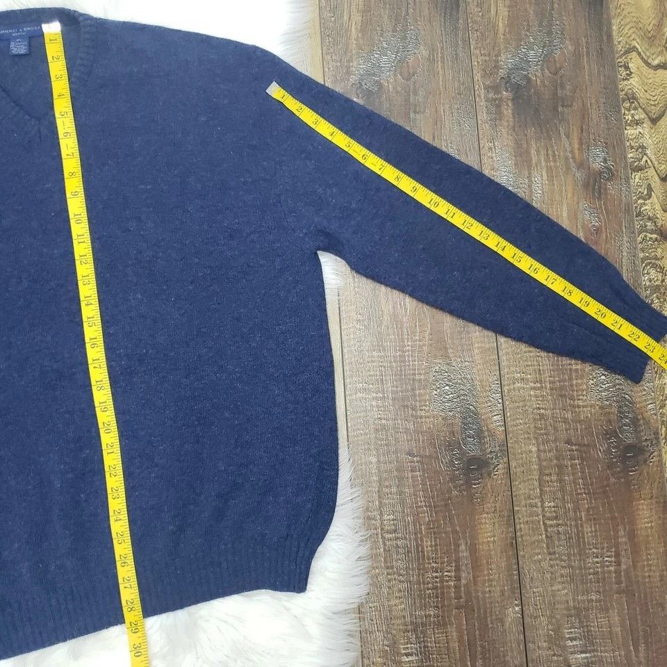 Brock Collection Amherst & Brock Made in Italy Lambs Wool Sweater V Neck XL Size US XL / EU 56 / 4 - 10 Thumbnail