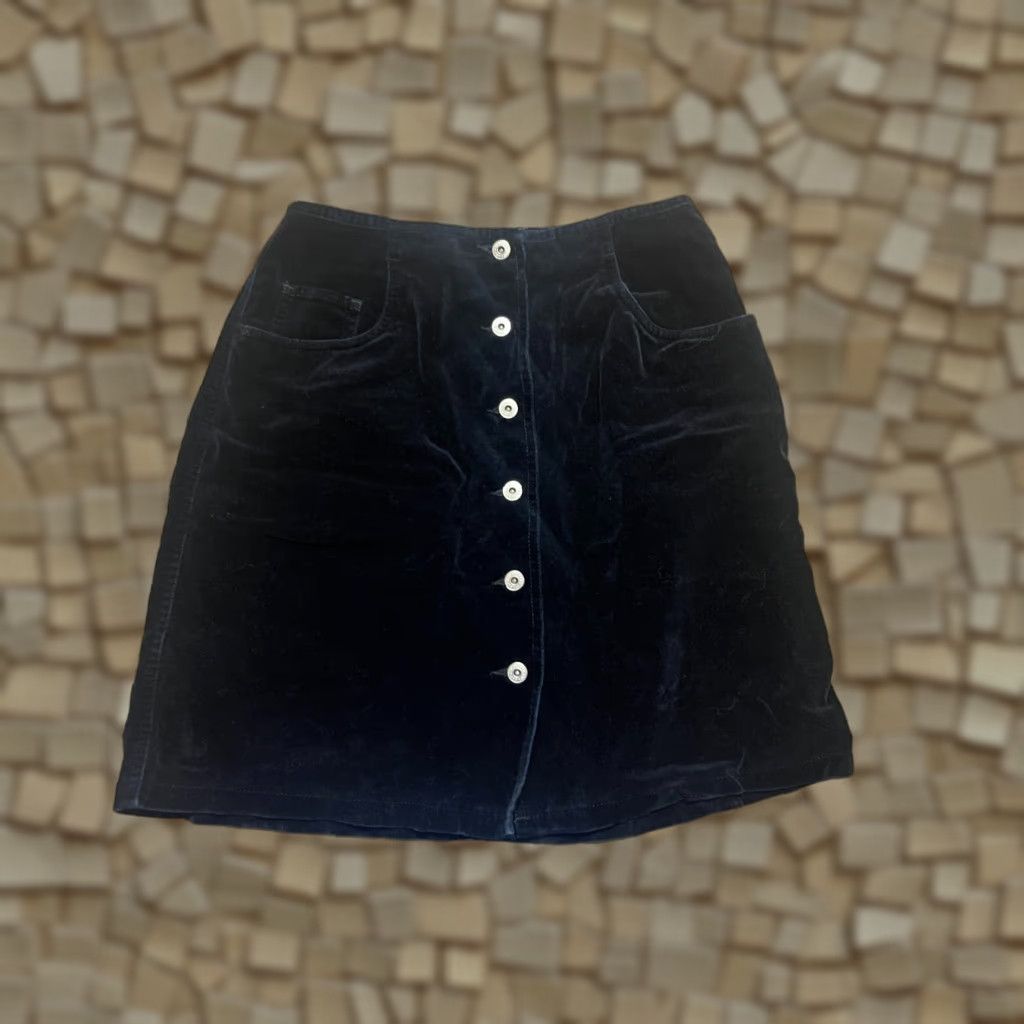Velvet Lizwear Skirt Women’s 6 Black Mini Buttons Up Velvet Skirt Short Velvet, Black, Mini, Buttons Up, Velvet Size 28" / US 6 / IT 42 - 1 Thumbnail