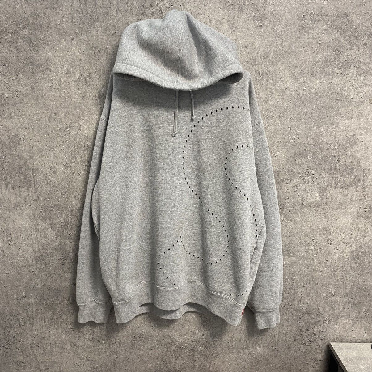 Supreme Supreme Frayed Hoodie | Grailed
