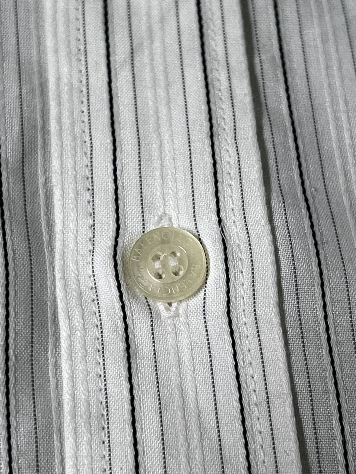 Balenciaga Balenciaga Shirt Button Ups Size US M / EU 48-50 / 2 - 7 Thumbnail