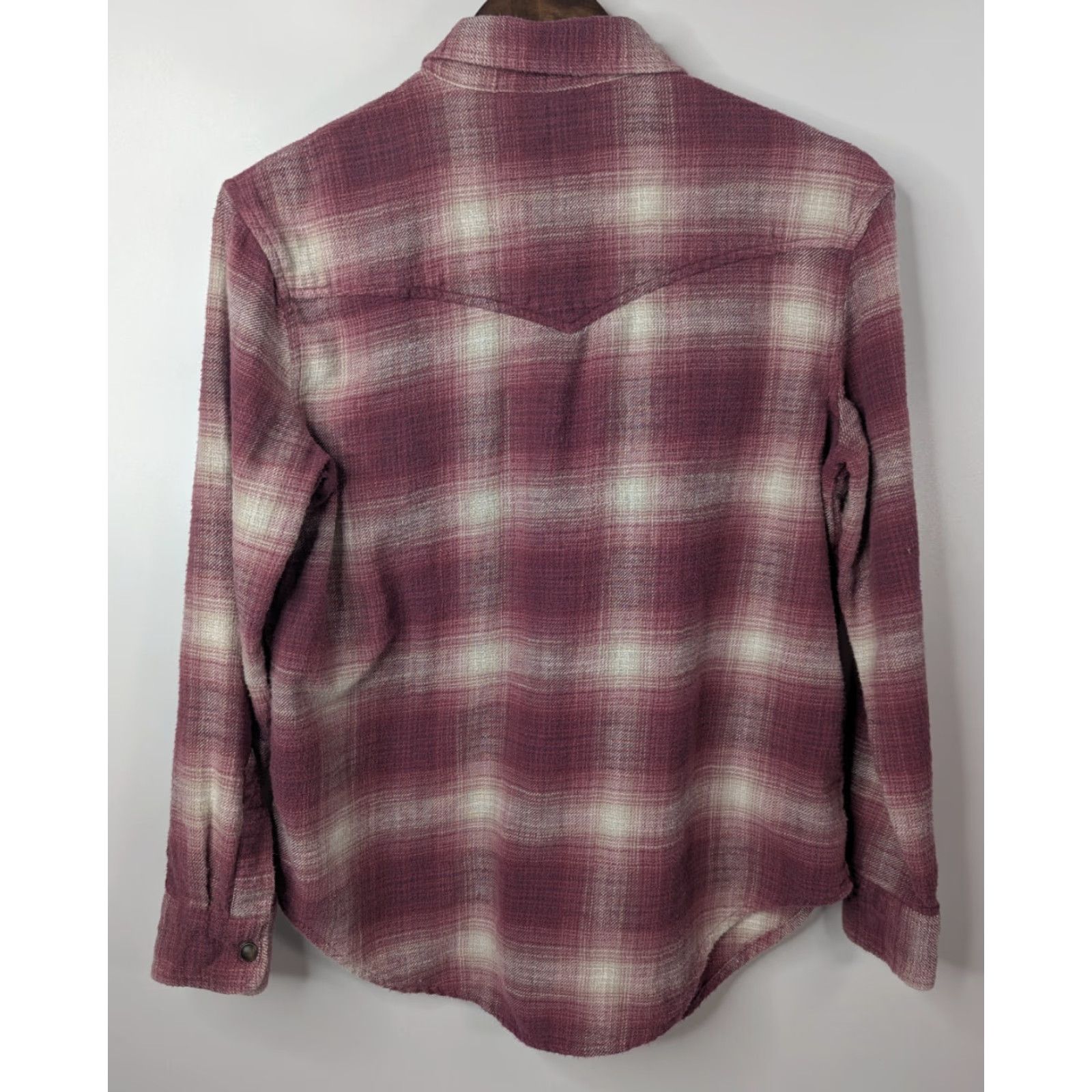 American Eagle Outfitters American Eagle Outfitters Women's XS Maroon Plaid Pearl Snap Button-Up Shirt Size XS / US 0-2 / IT 36-38 - 4 Thumbnail