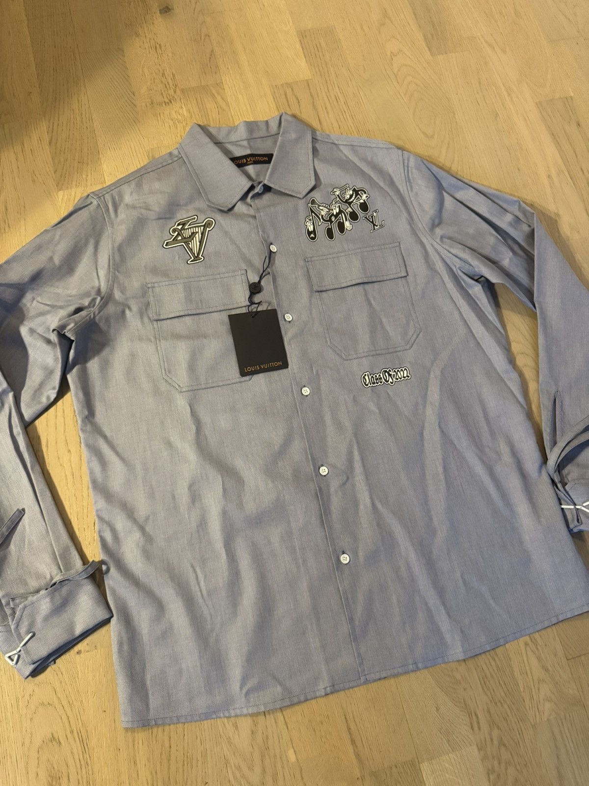 Louis Vuitton LOUIS VUITTON shirt see photos for real tape measurements Size US M / EU 48-50 / 2 - 1 Thumbnail