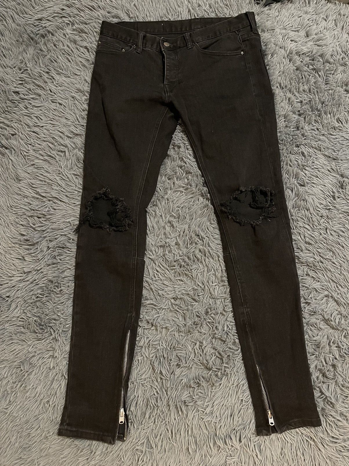 MNML Mnml Classic Black Distressed Jeans Size 32 Size US 32 / EU 48 - 1 Thumbnail