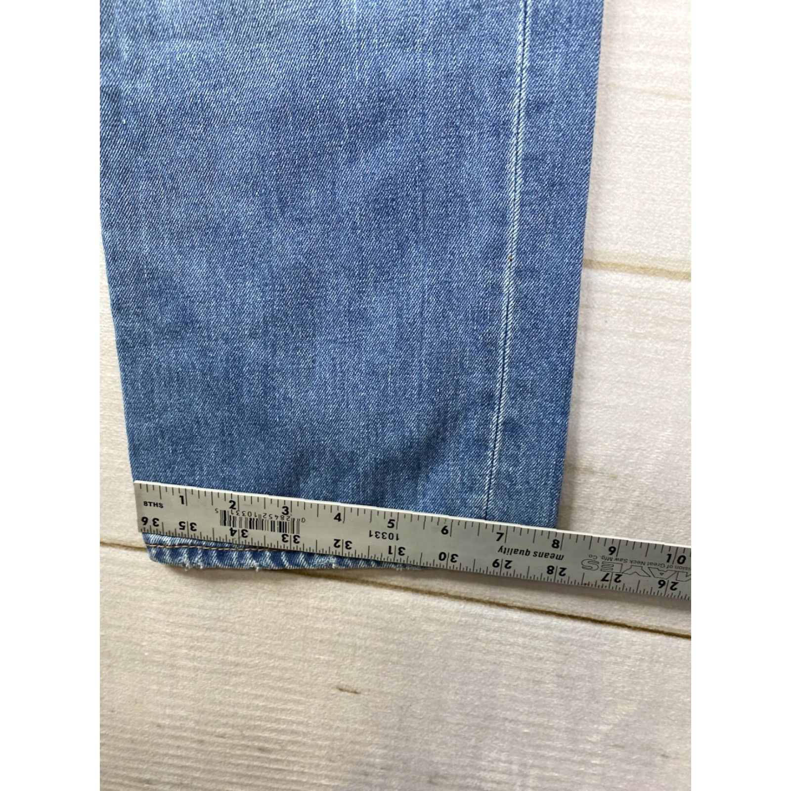 Old Navy Old Navy Jeans Men 36 x 30 Slim Tapered Leg Distressed Blue Med Wash Denim Jeans Mens 36x30 Slim Distressed Blue Denim Old Navy Jeans Size US 35 - 7 Thumbnail