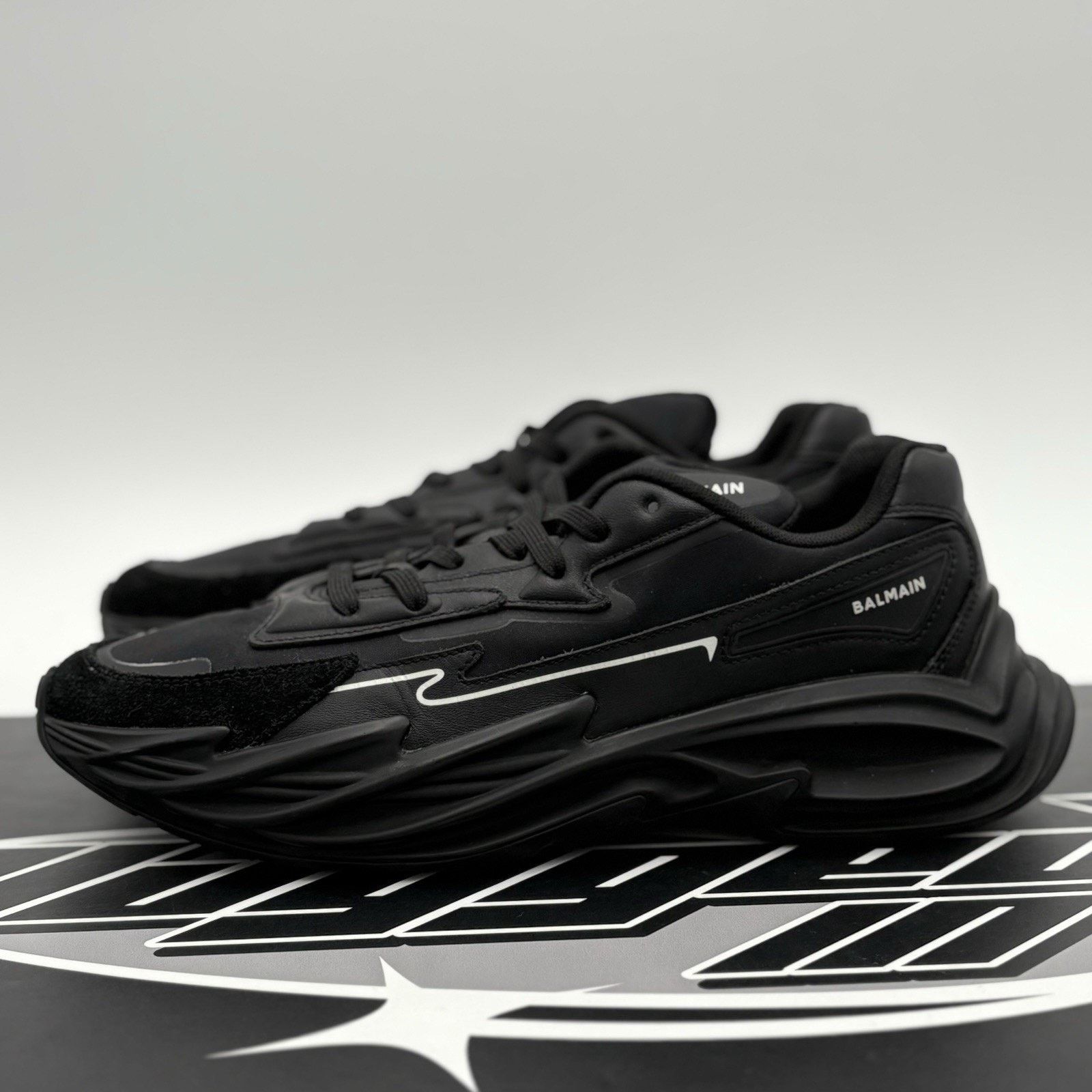 Balmain Balmain Run Row Sneaker ' Black ' | SUPER CLEAN! Size US 9 / EU 42 - 1 Thumbnail
