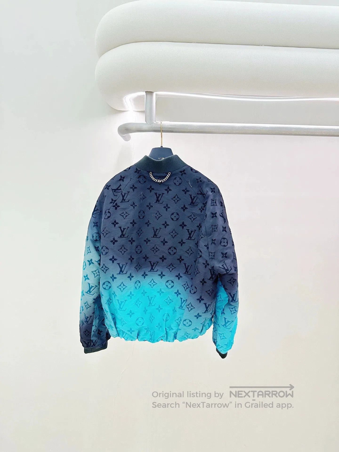 Louis Vuitton Blue Gradient Patterned Bomber Jacket Size M. Size US M / EU 48-50 / 2 - 2 Thumbnail