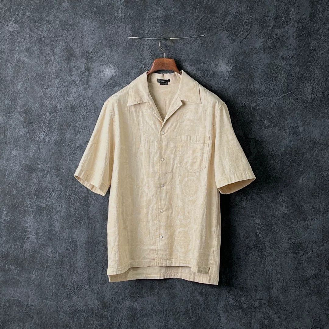 Versace VERSACE Embroidered Short Sleeve Shirt Size US S / EU 44-46 / 1 - 1 Thumbnail