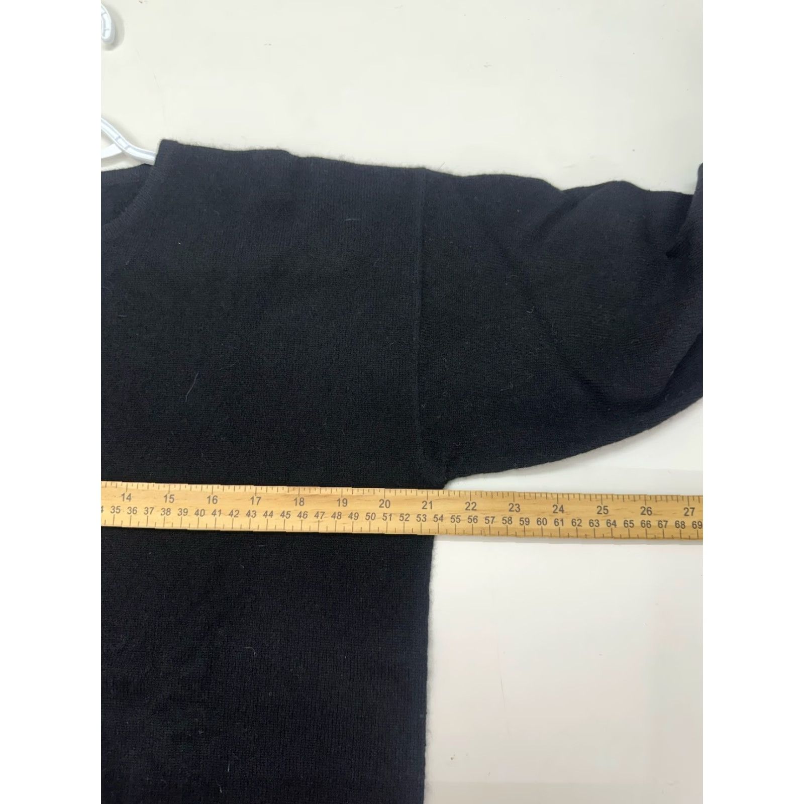 Vintage VINTAGE Verrazano Sweater Black 100% Cashmere Pullover Women's Medium Knit Long Sleeve All Seasons / Regular Fit / Dry Clean Only / 80s 90s - Womens Size M / US 6-8 / IT 42-44 - 7 Thumbnail