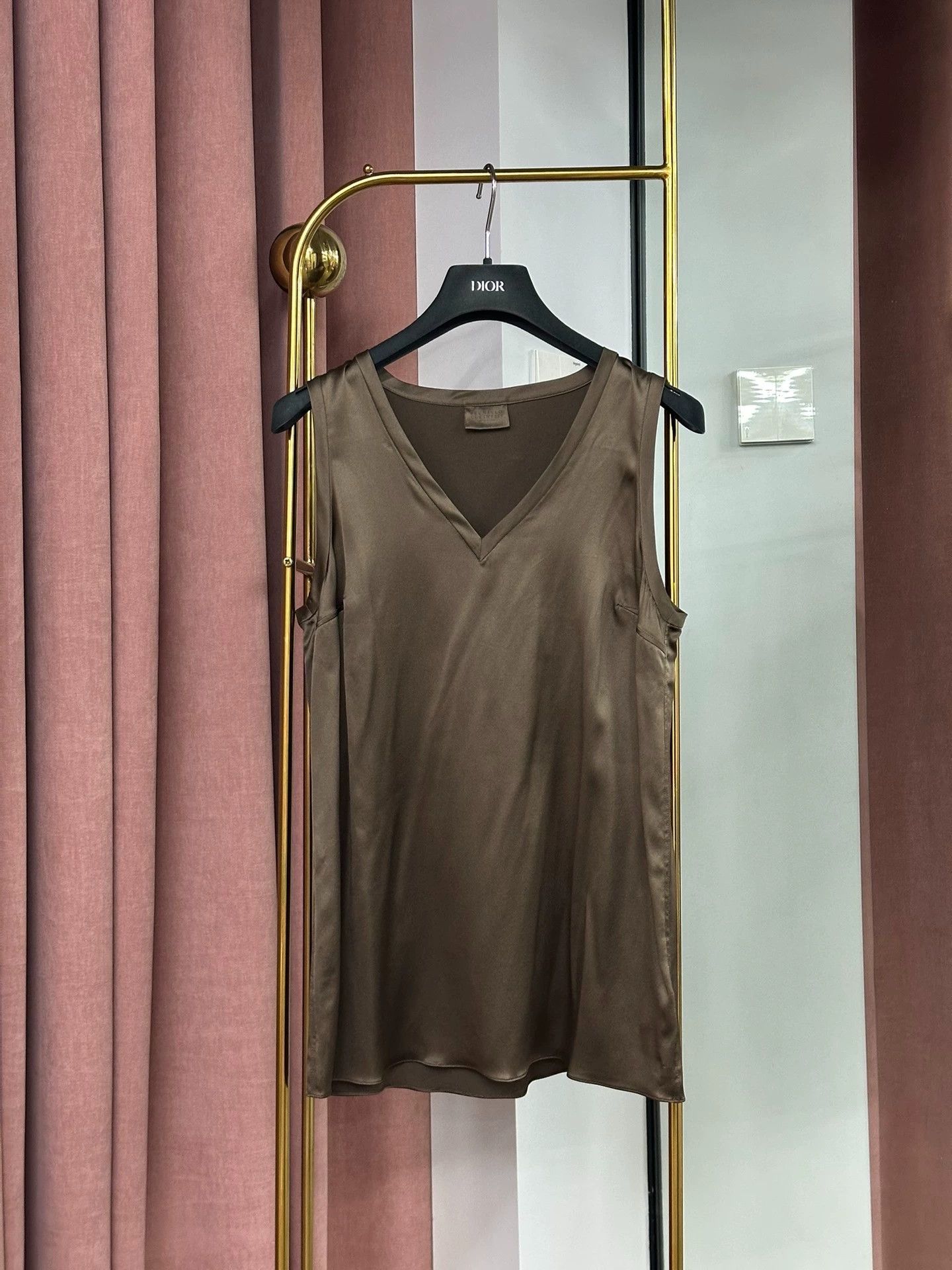 Brunello Cucinelli Brunello Cucinelli Brown Silk Sleeveless Top Size M / US 6-8 / IT 42-44 - 1 Thumbnail