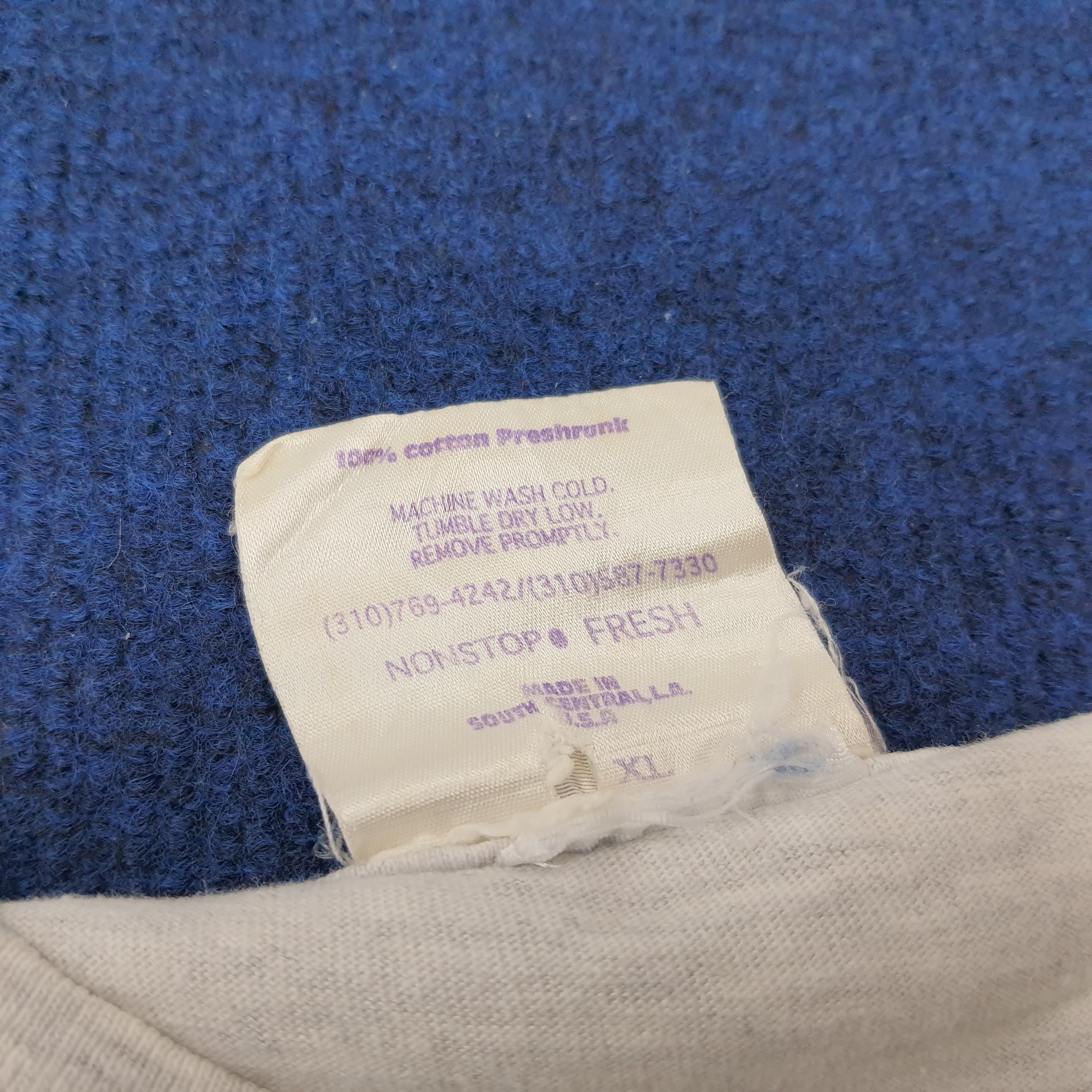 Vintage Vintage Phunky Circle Streetwear Tshirt C219N5 Size US XL / EU 56 / 4 - 7 Thumbnail