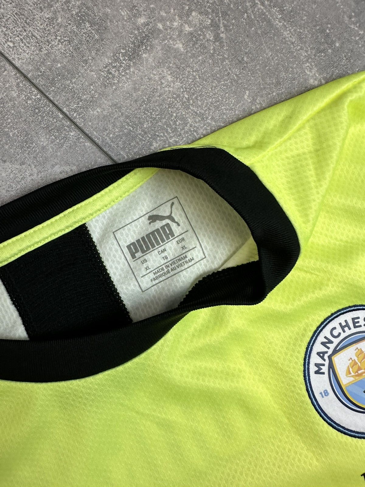 Puma Puma Manchester City Away Rodrigo 16 Soccer Jersey Size US XL / EU 56 / 4 - 11 Thumbnail