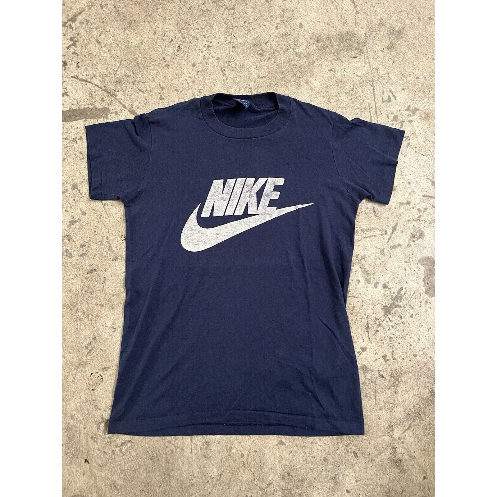 Nike Mens Vintage 80s Nike Swoosh Shirt Blue Tag Faded Size S Size US S / EU 44-46 / 1 - 1 Thumbnail