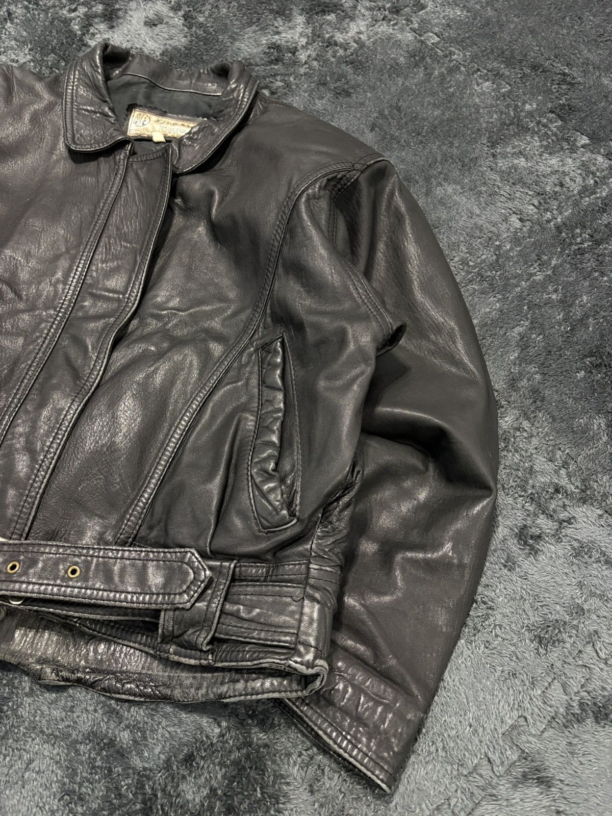 Vintage Cropped Leather Jacket