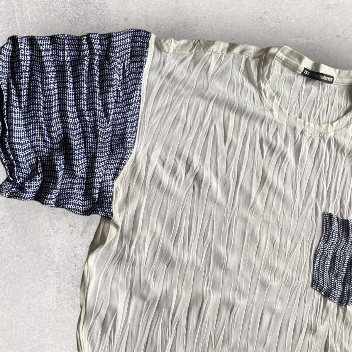 Issey Miyake SS15 Wrinkle T Shirt Size US L / EU 52-54 / 3 - 5 Thumbnail