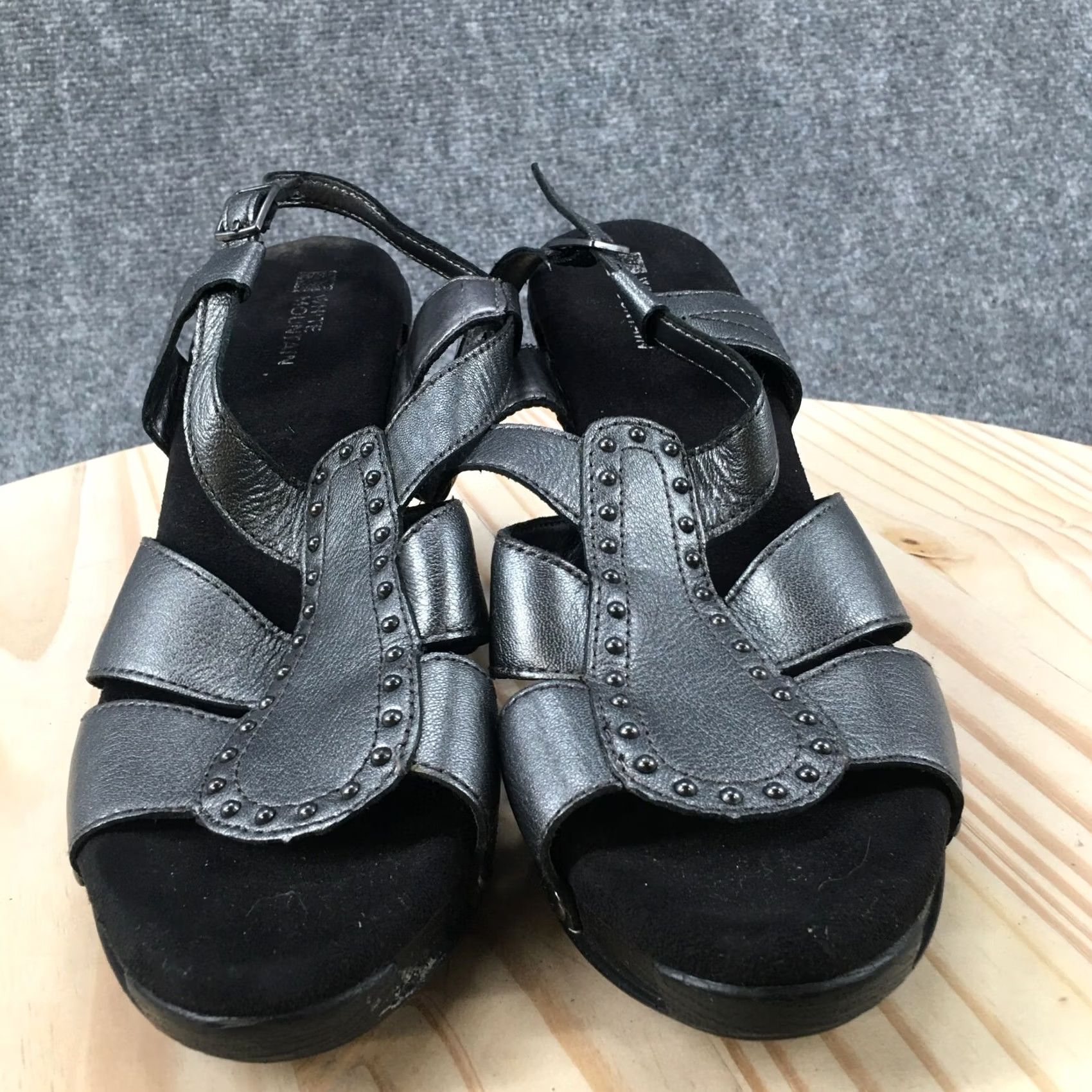 Vintage White Mountain Sandals Womens 9.5 M King Fish Slingback Silver Leather Studded Sandal Size US 10 / IT 40 - 6 Thumbnail