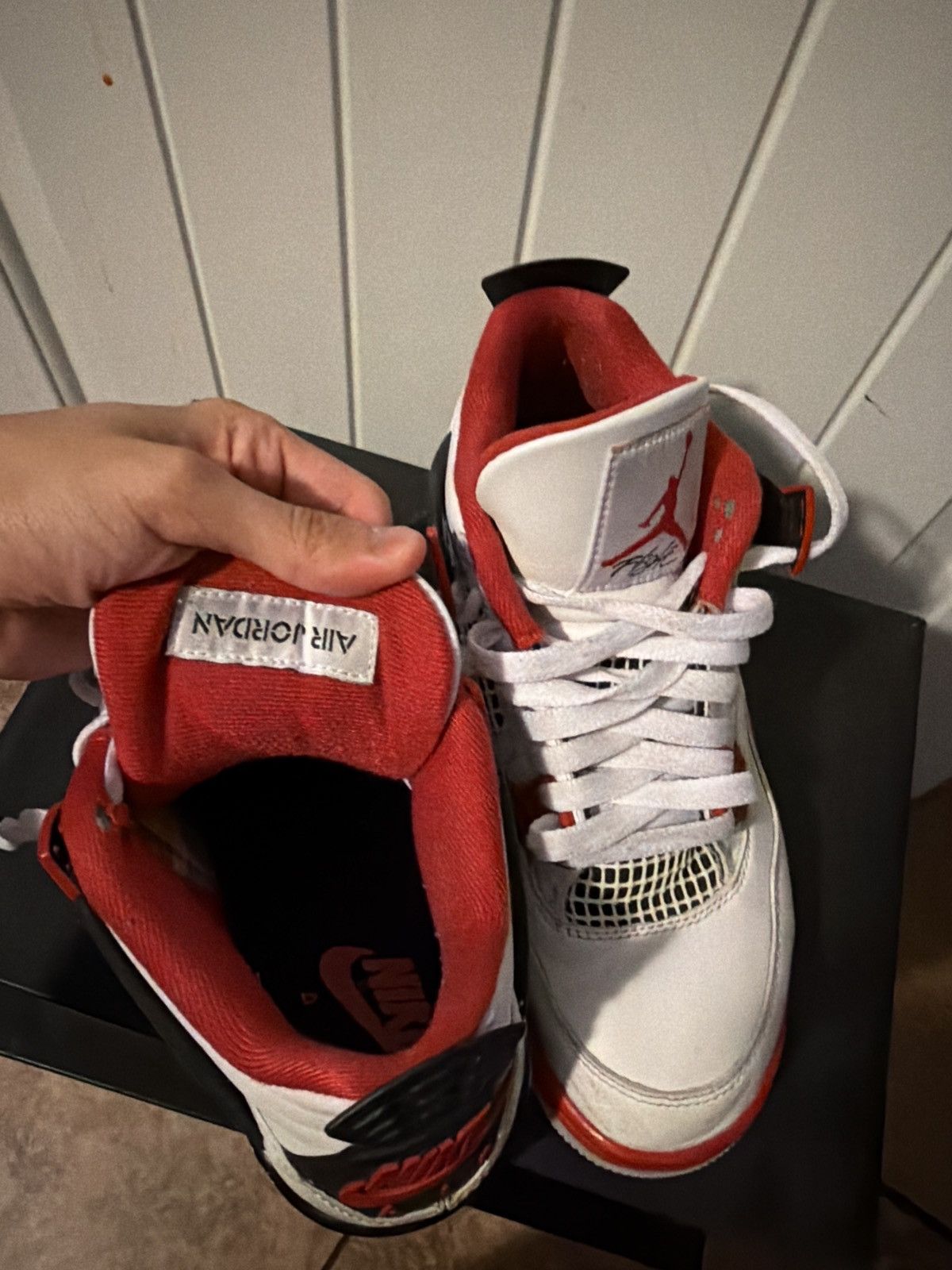 Jordan Brand Jordan 4 Fire Reds Size US 6 / EU 39 - 1 Thumbnail