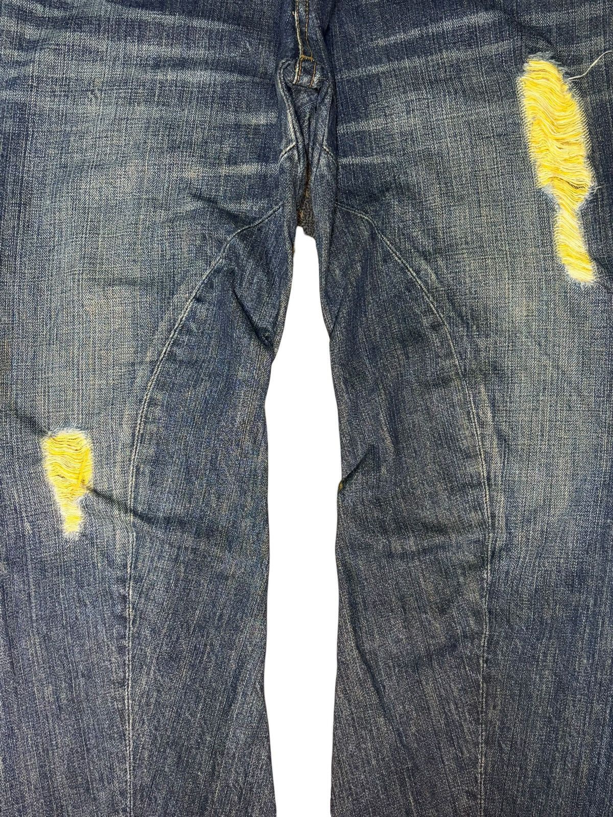 Diesel Vintage Japanese Brand Rusty Wash Distressed Jeans Size US 31 - 3 Thumbnail