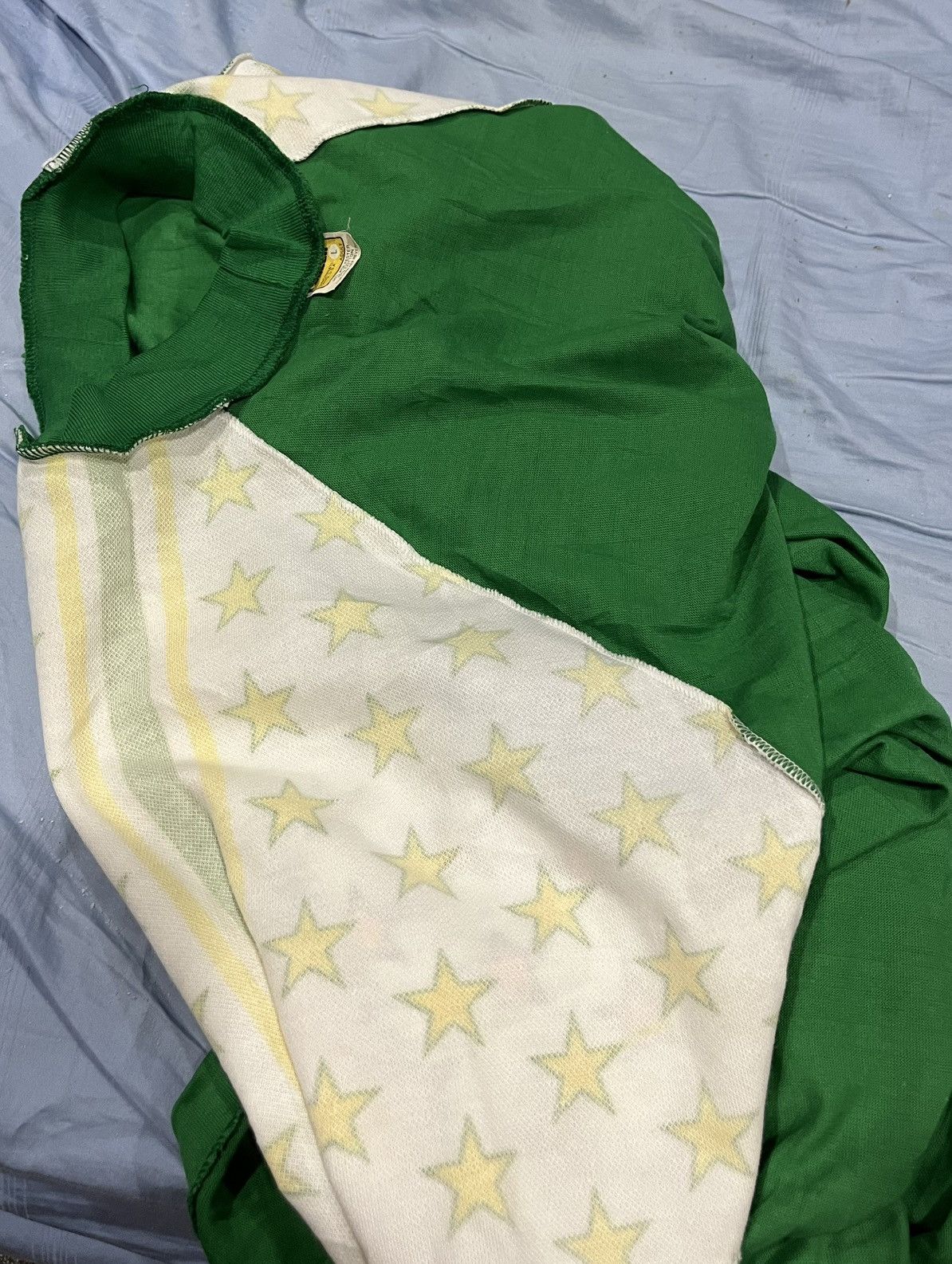 Velva Sheen NOS 70s Velva Sheen Stars Striped Sleeves Reglan Tshirt Size US L / EU 52-54 / 3 - 13 Thumbnail