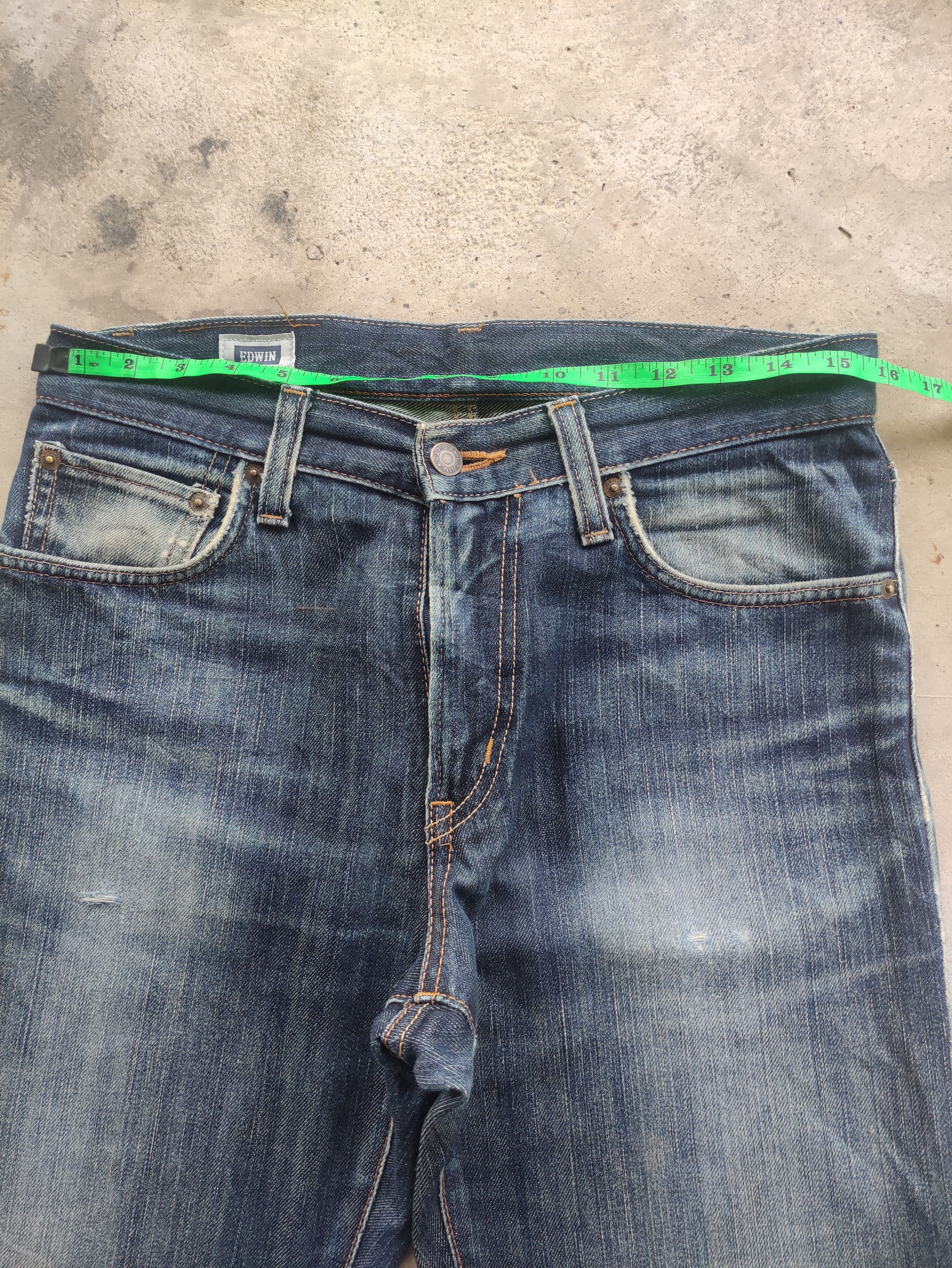 Edwin Vintage Edwin 403 Japan Jean Distressed Faded Denim Size US 32 / EU 48 - 6 Thumbnail