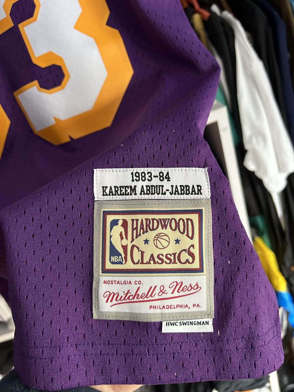 NBA Los Angeles Lakers Kareem Abdul-Jabbar 1983-84 Men's Jersey Size US M / EU 48-50 / 2 - 5 Thumbnail