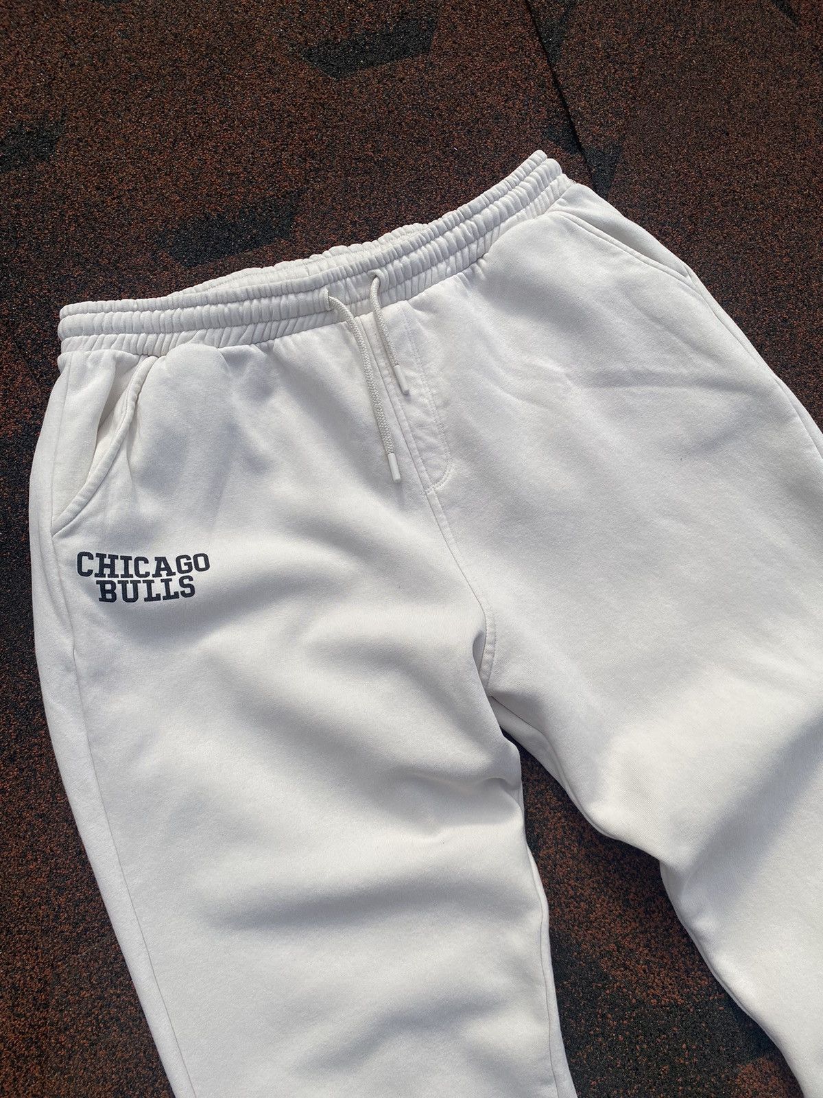 NBA × Vintage VTG CHICAGO BULLS NBA Basketball Team Sweatpants Light Beige Size US 34 / EU 50 - 6 Thumbnail