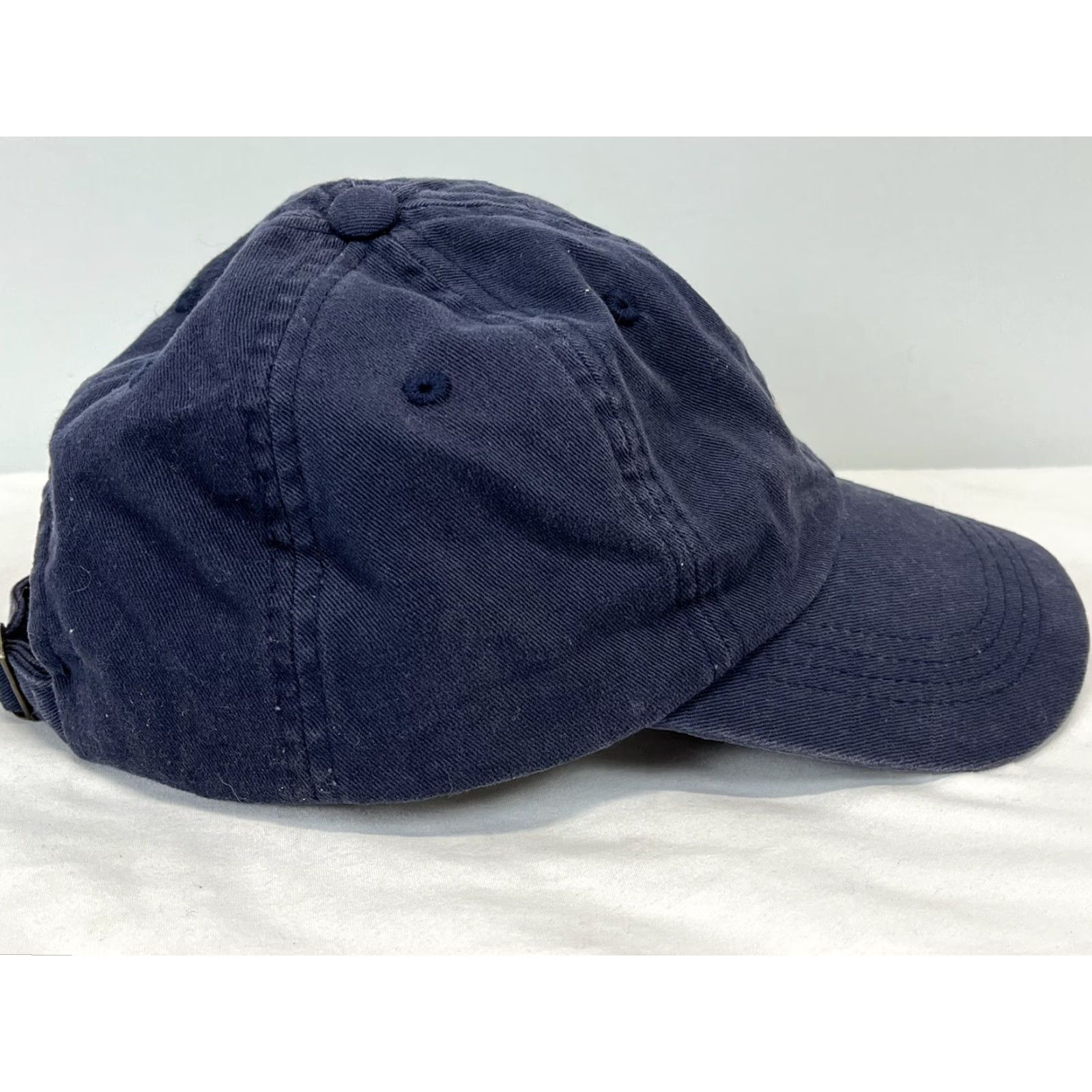 Vineyard Vines Vineyard Vines Baseball Hat Cap Adjustable Strapback GUC Pink Whale Logo Blue Men Adjustable Style Baseball Cap Color Logo Theme Brand Department Size Size ONE SIZE - 4 Thumbnail