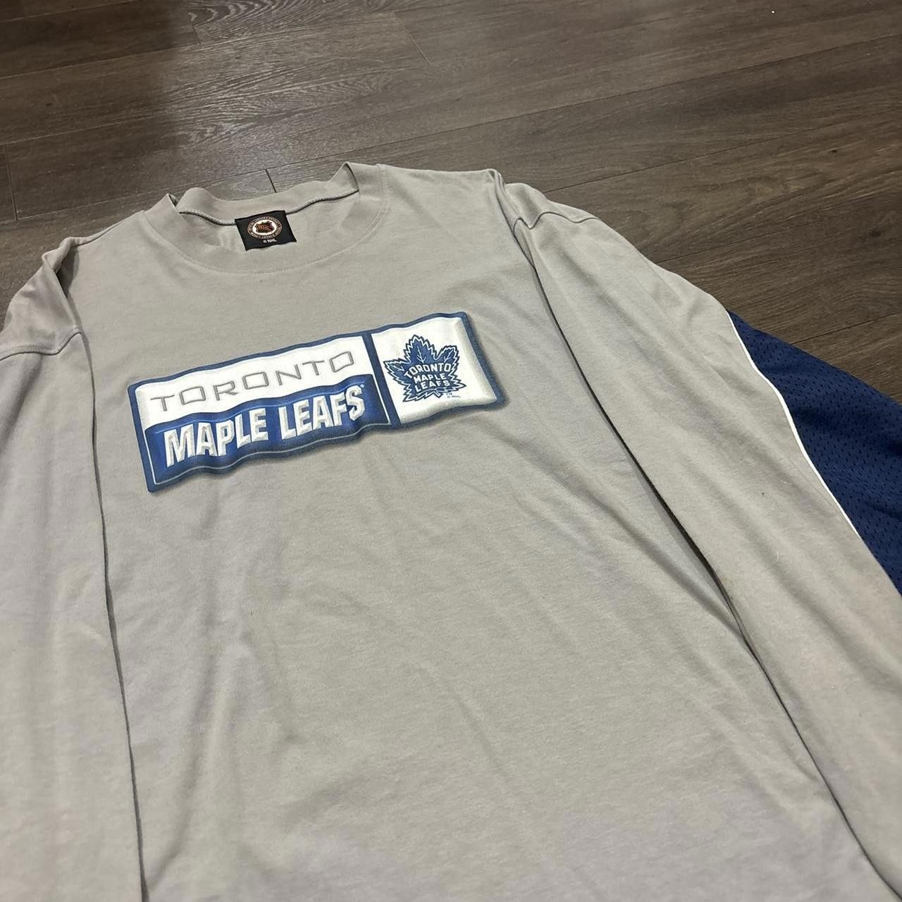 NHL vintage toronto maple leafs long sleeve t shirt 00s L Size US L / EU 52-54 / 3 - 1 Thumbnail