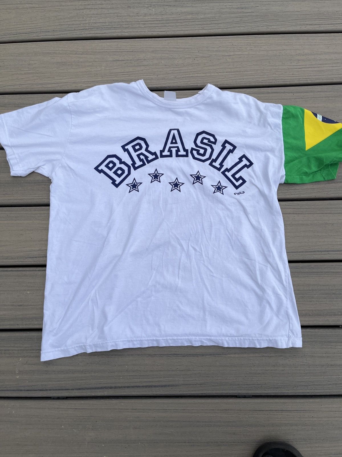 Vintage Brazil t-shirt with stars across the front Size US L / EU 52-54 / 3 - 1 Thumbnail