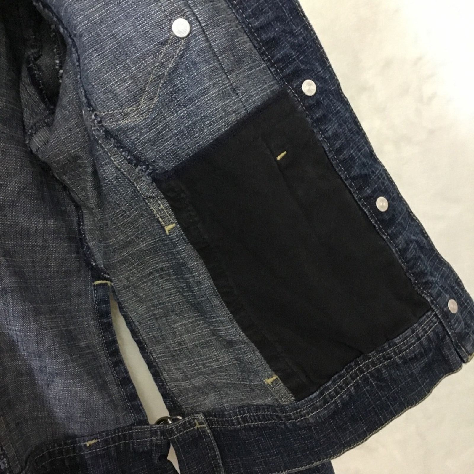 Bcbgmaxazria BCBGMaxAzria Jeans Cropped Jean Jacket Size XS / US 0-2 / IT 36-38 - 7 Thumbnail
