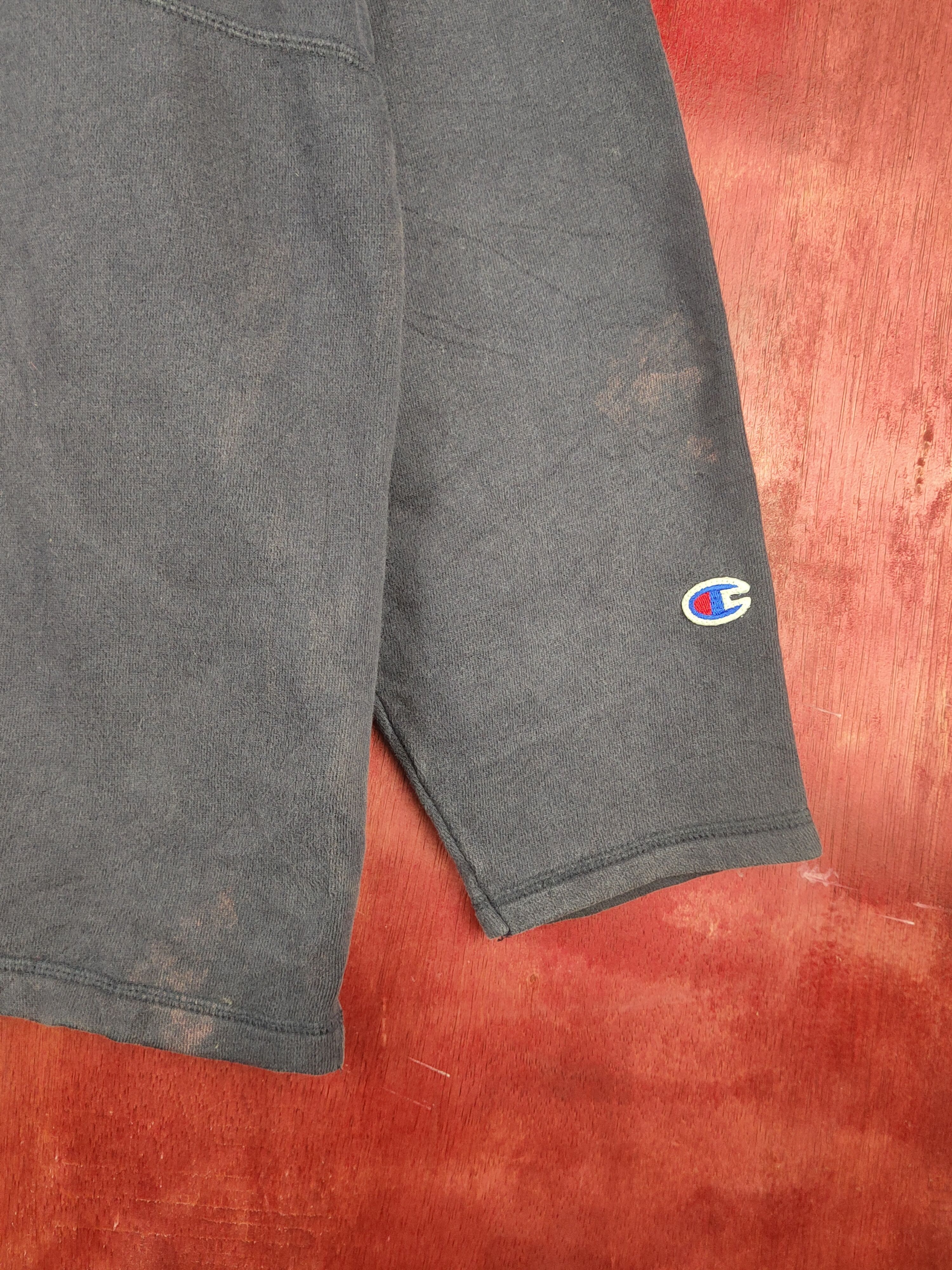 Champion Champion ripped distressed Faded Sweatshirts #S1551 Size US L / EU 52-54 / 3 - 8 Thumbnail