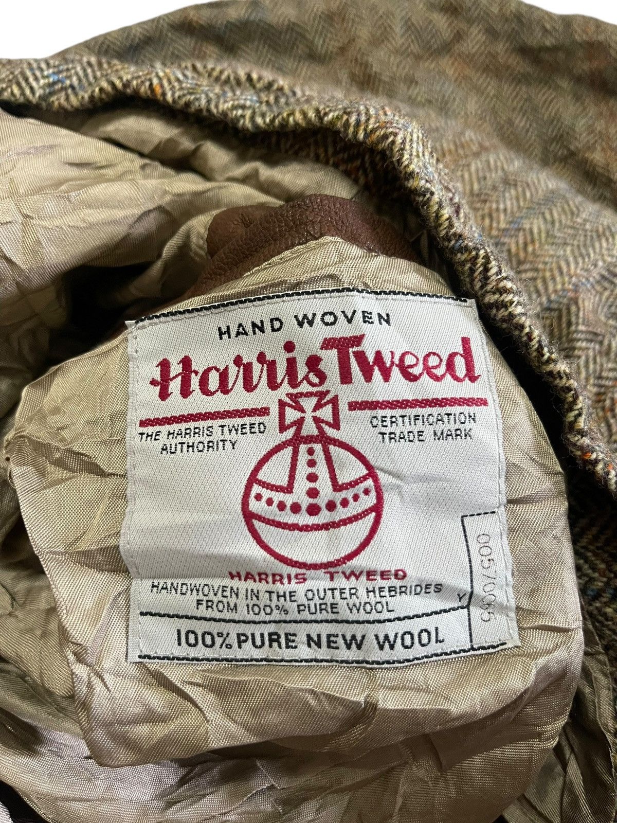 Harris Tweed HARRIS TWEED MADE IN CALIFORNIA 100% PURE WOOL Size US L / EU 52-54 / 3 - 4 Thumbnail