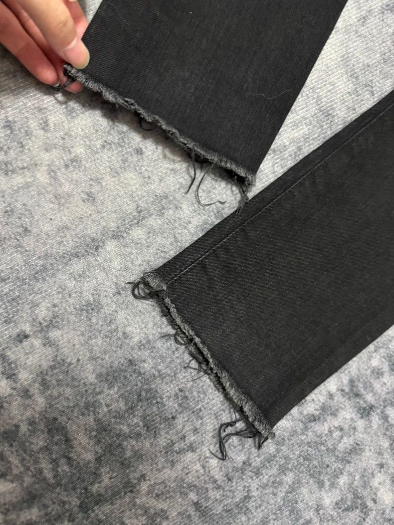 Saint Laurent Paris Saint Laurent Paris 15ss Show Denim Jeans with Destroyed F Size US 28 / EU 44 - 4 Thumbnail