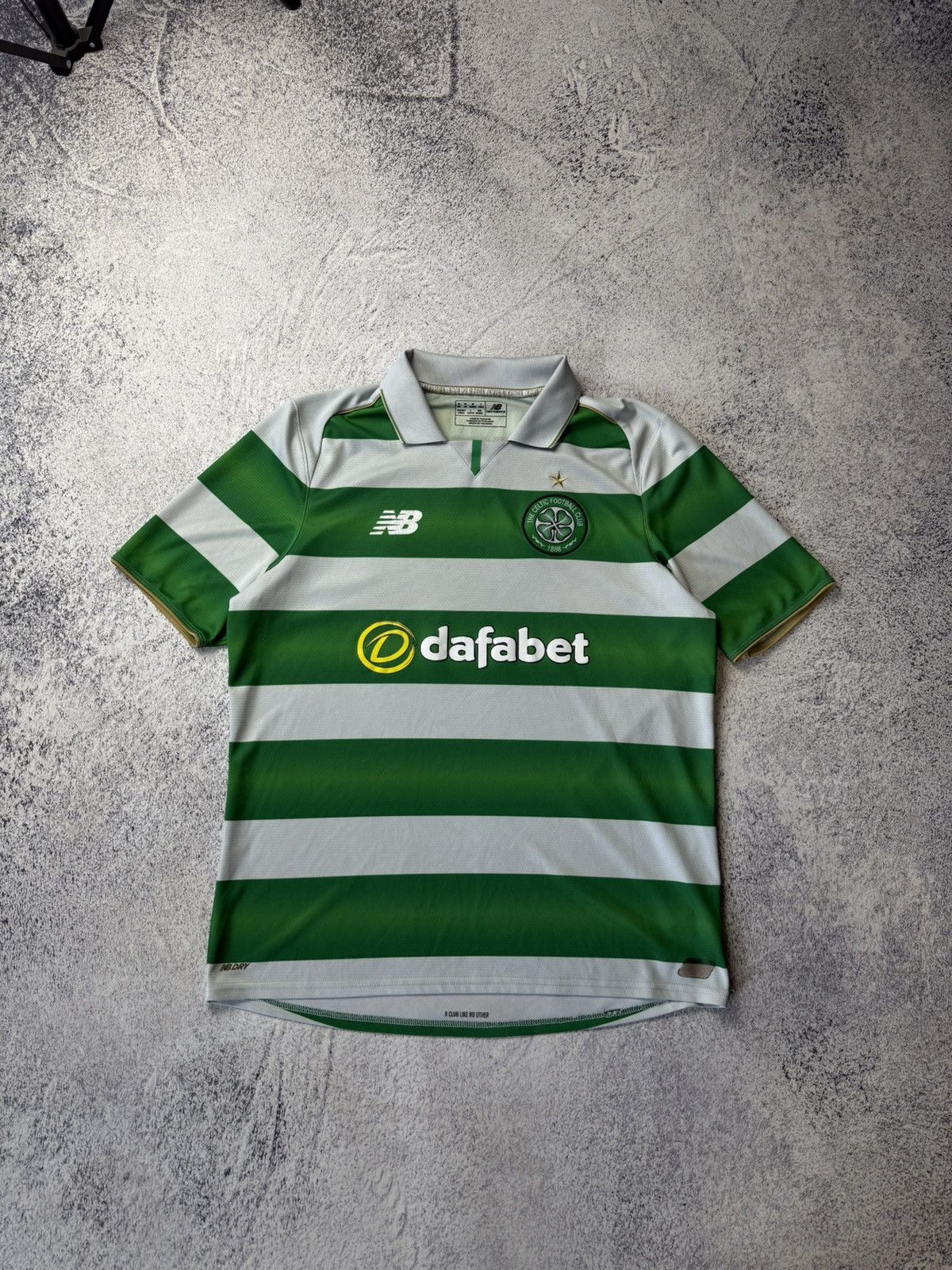 Other Celtic Jersey 2016/2017 Home Football Soccer Shirt Mens Home Size US M / EU 48-50 / 2 - 4 Thumbnail