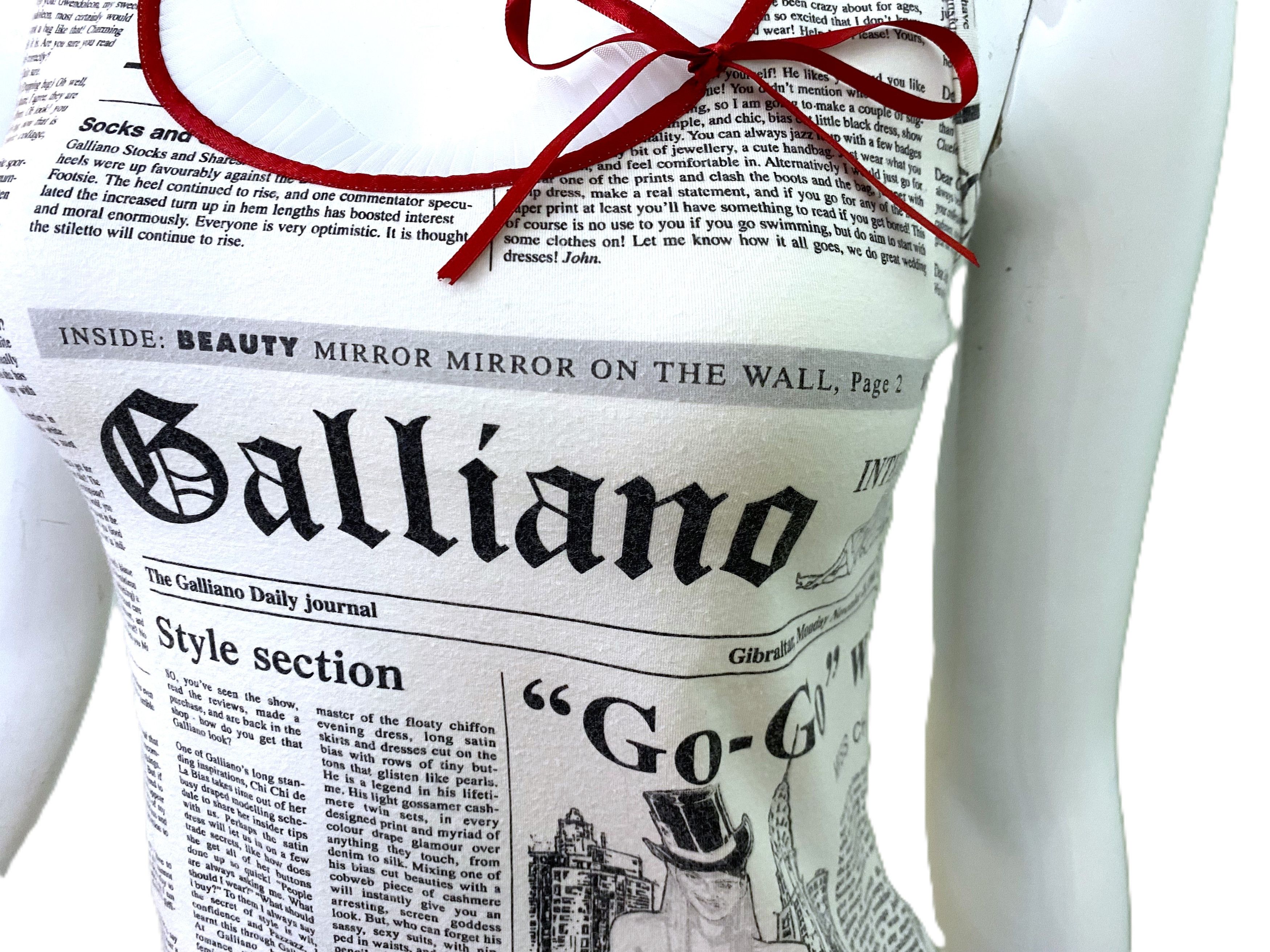 John Galliano John Galliano Gazette Newspaper News Face Vintage Tee Top Size M / US 6-8 / IT 42-44 - 4 Thumbnail